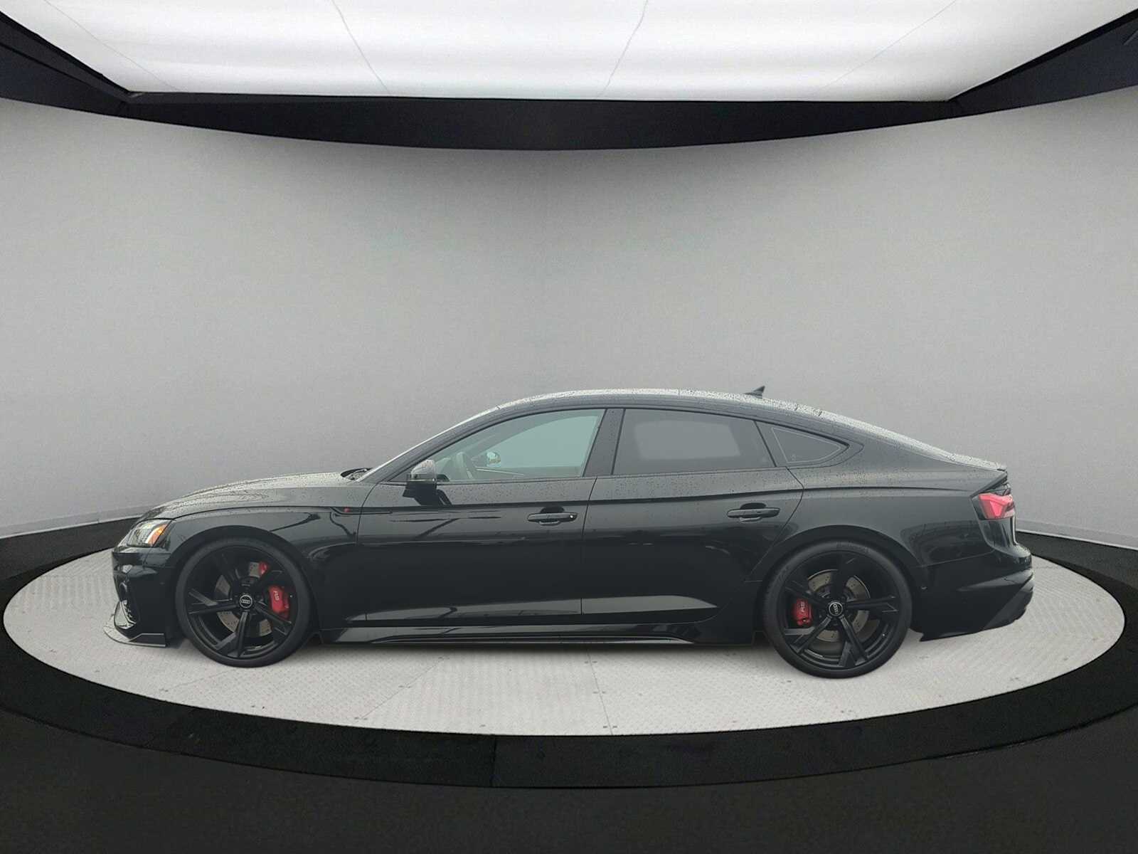 Thumbnail: 2024 Audi RS 5 - 5