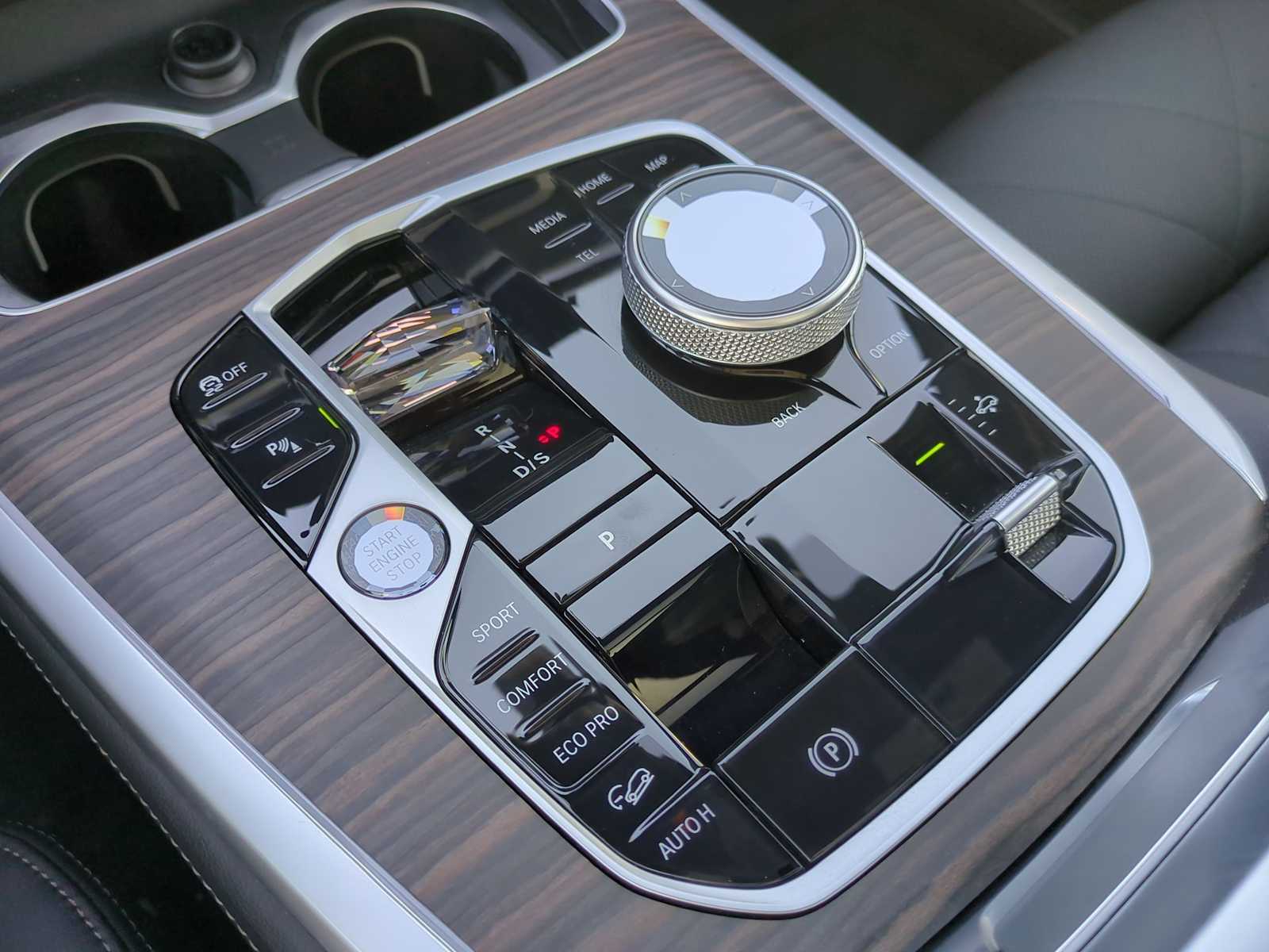 Thumbnail: 2023 BMW X7 - 33