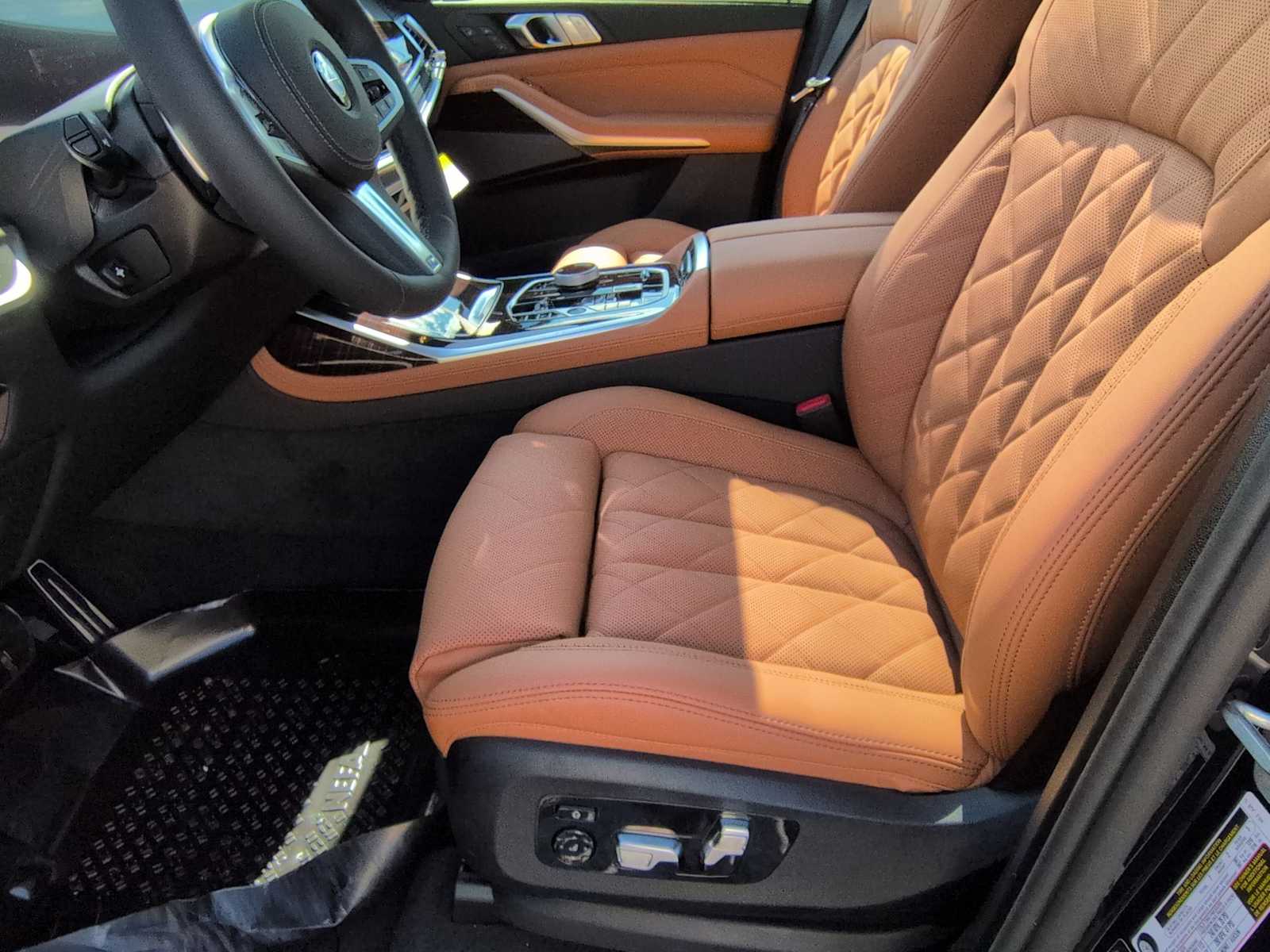 Thumbnail: 2027 BMW X7 - 17
