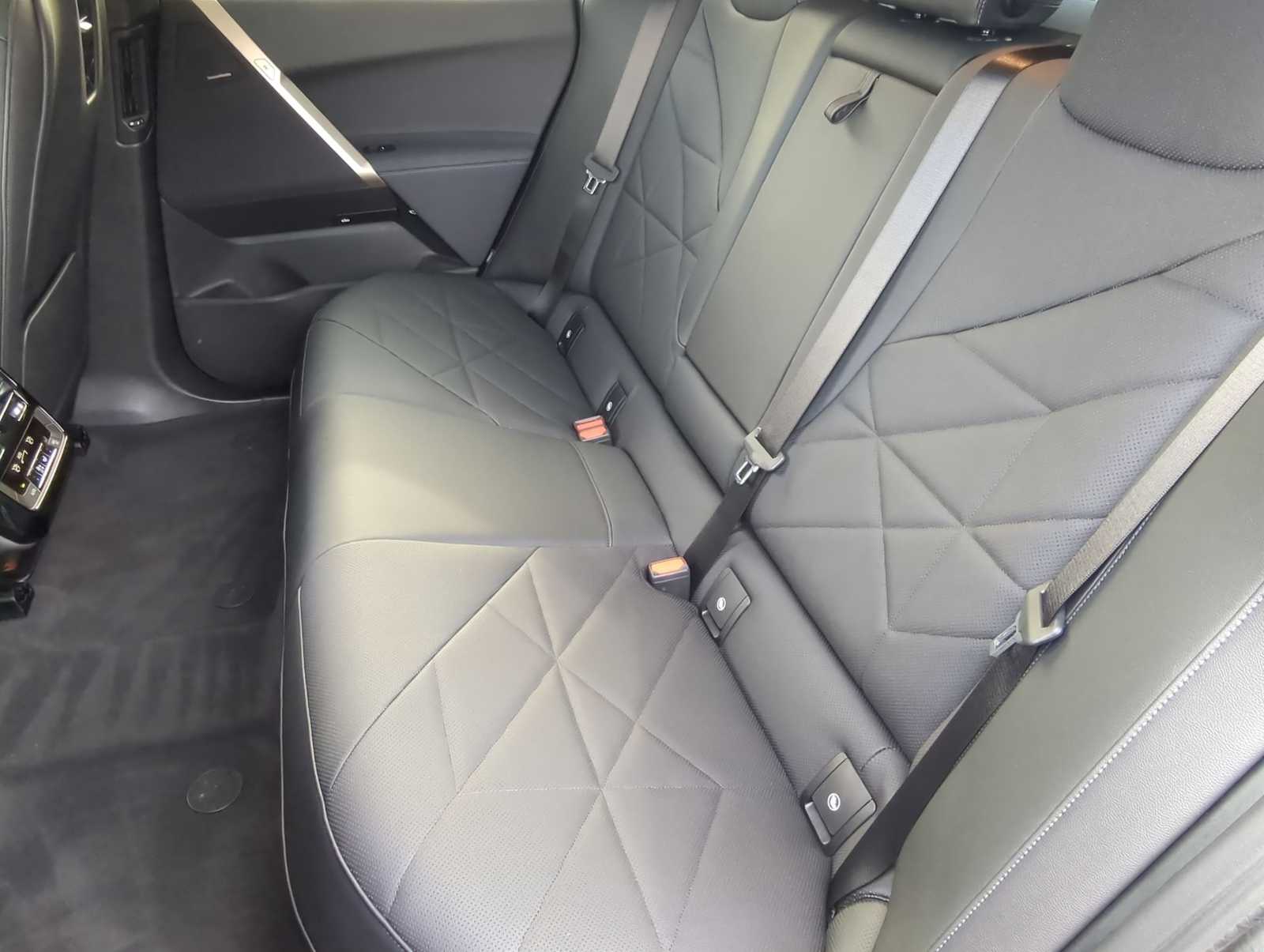 Thumbnail: 2025 BMW iX - 19