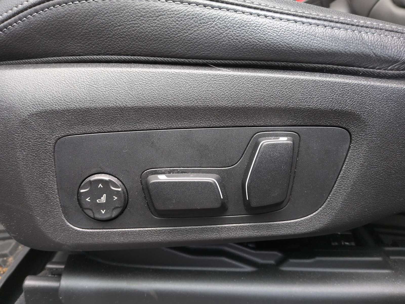 Thumbnail: 2024 BMW X3 - 6