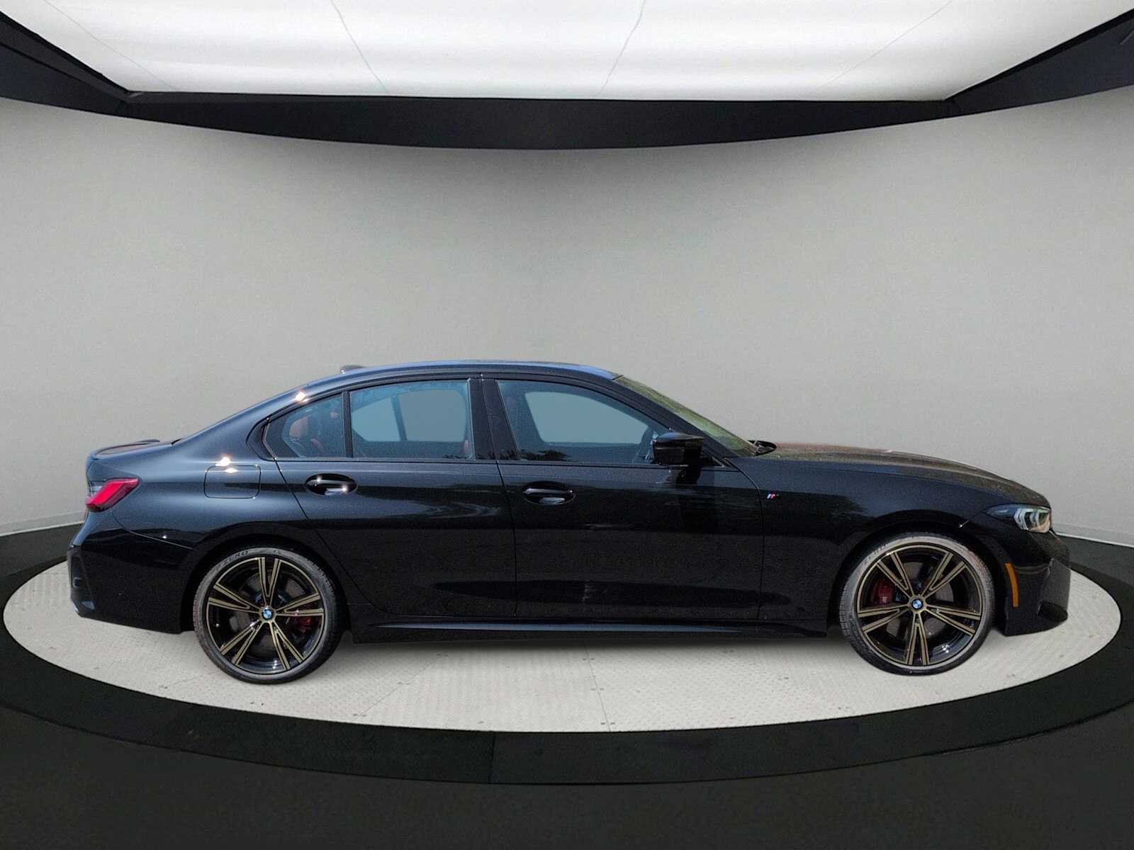 Thumbnail: 2026 BMW 3 Series - 9