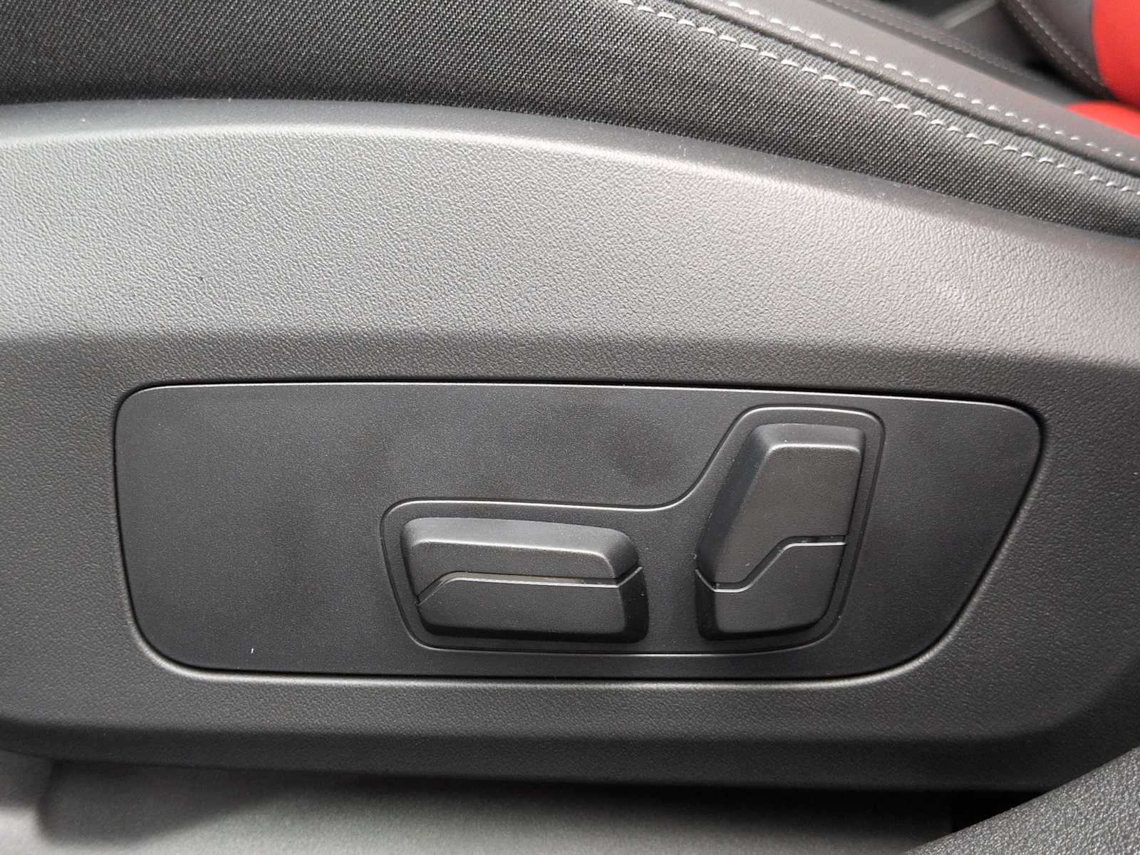 Thumbnail: 2026 BMW 2 Series - 18