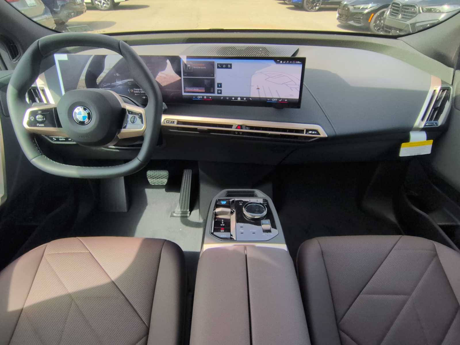 Thumbnail: 2026 BMW iX - 15