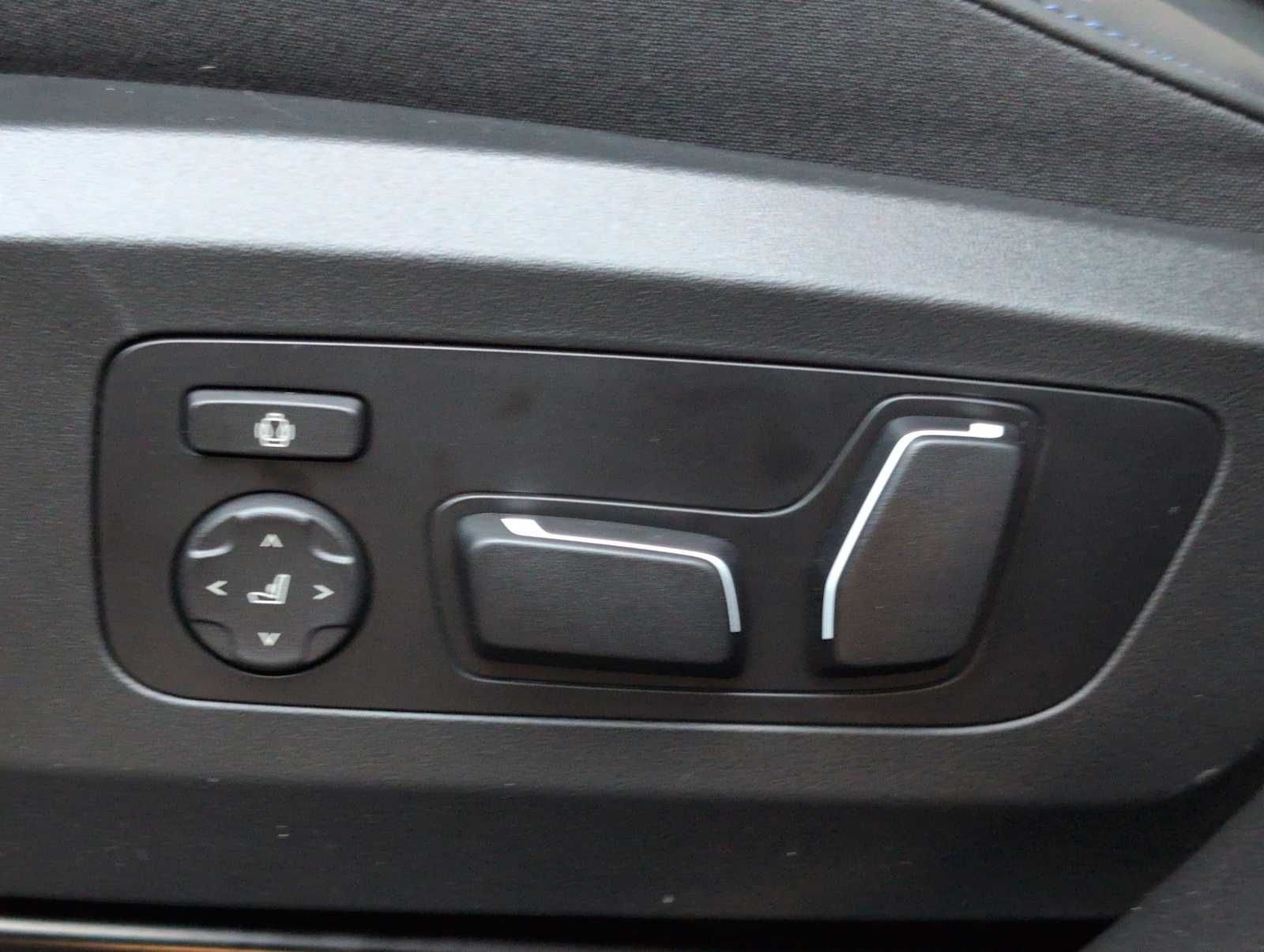 Thumbnail: 2026 BMW X3 - 18