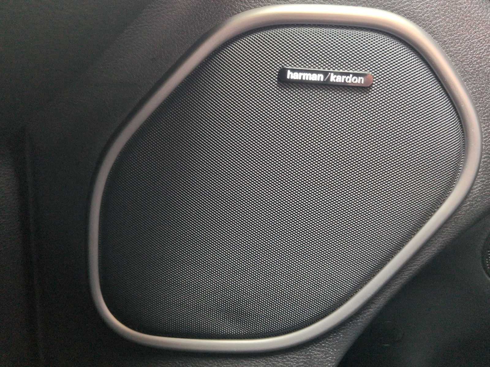 Thumbnail: 2018 Jeep Grand Cherokee - 33