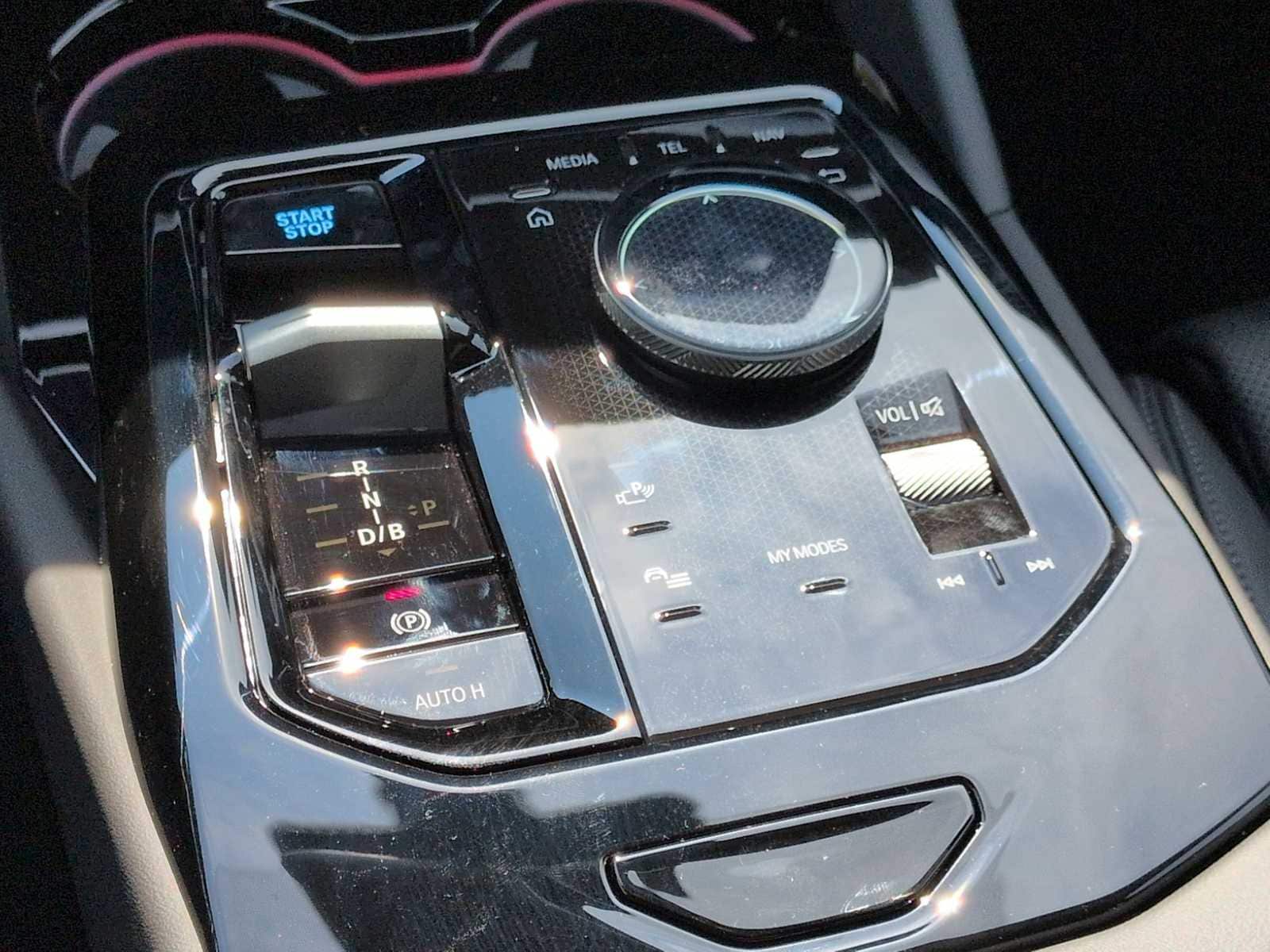 Thumbnail: 2026 BMW i5 - 35