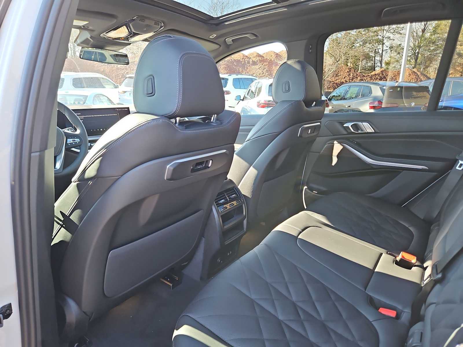 Thumbnail: 2026 BMW X5 - 19