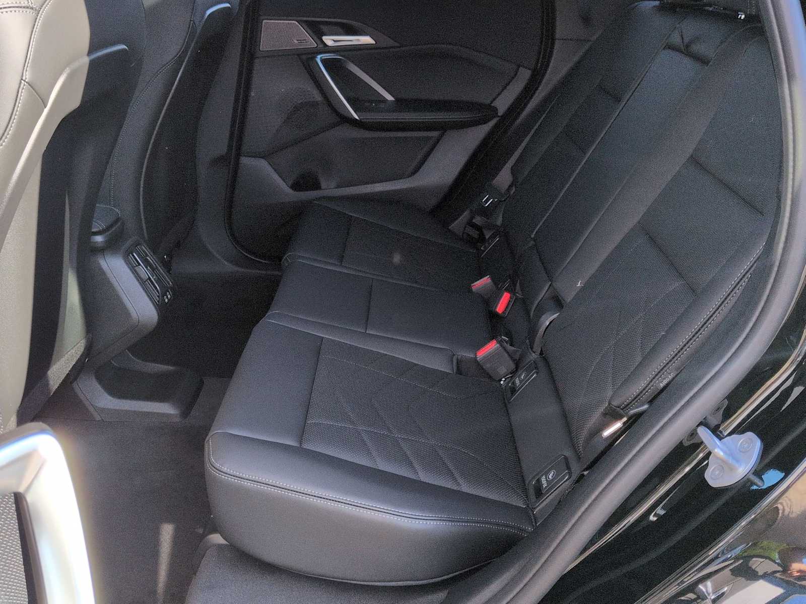 Thumbnail: 2026 BMW X1 - 21