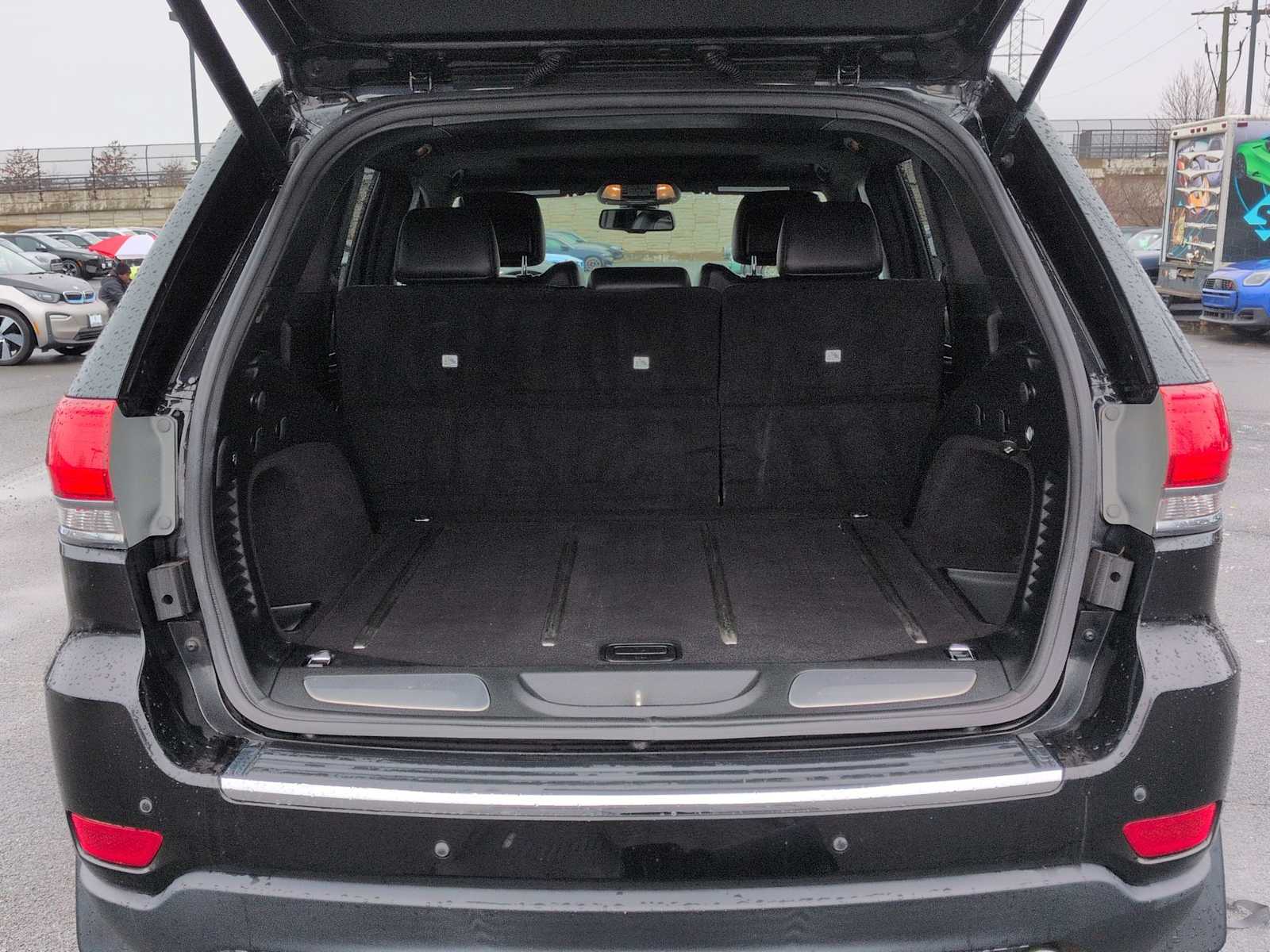 Thumbnail: 2015 Jeep Grand Cherokee - 36