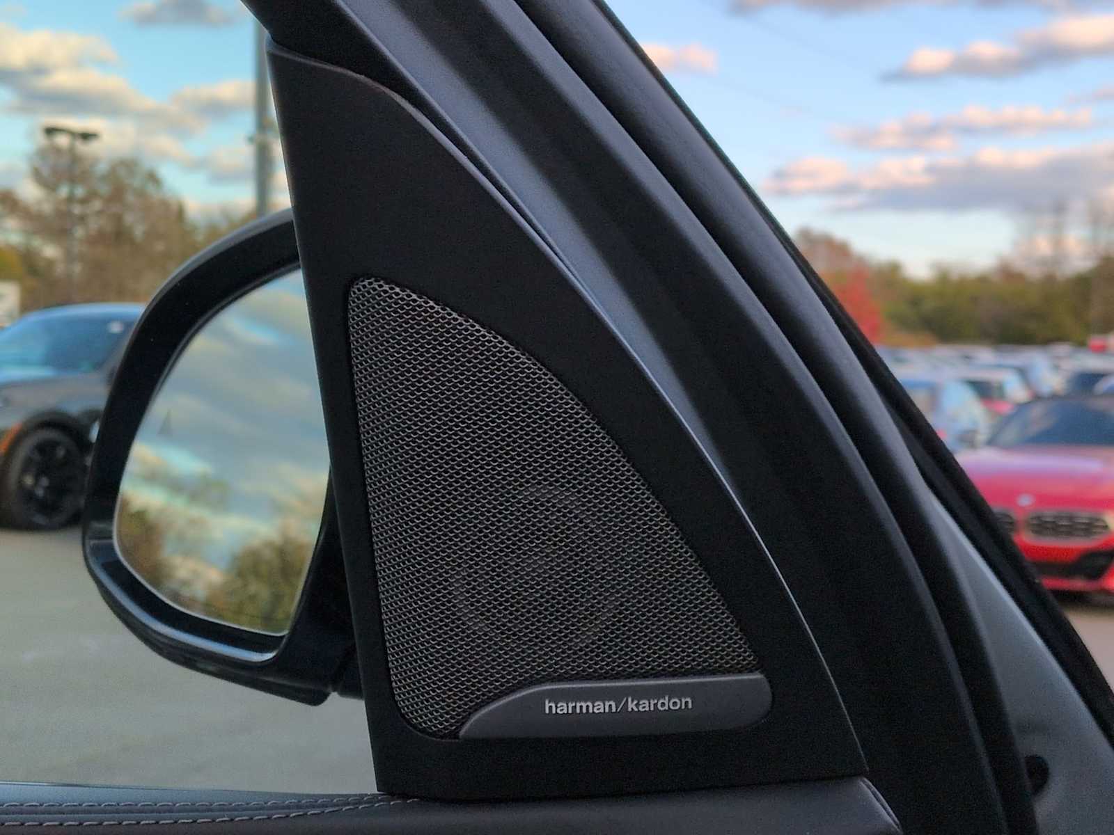 Thumbnail: 2023 BMW X7 - 33