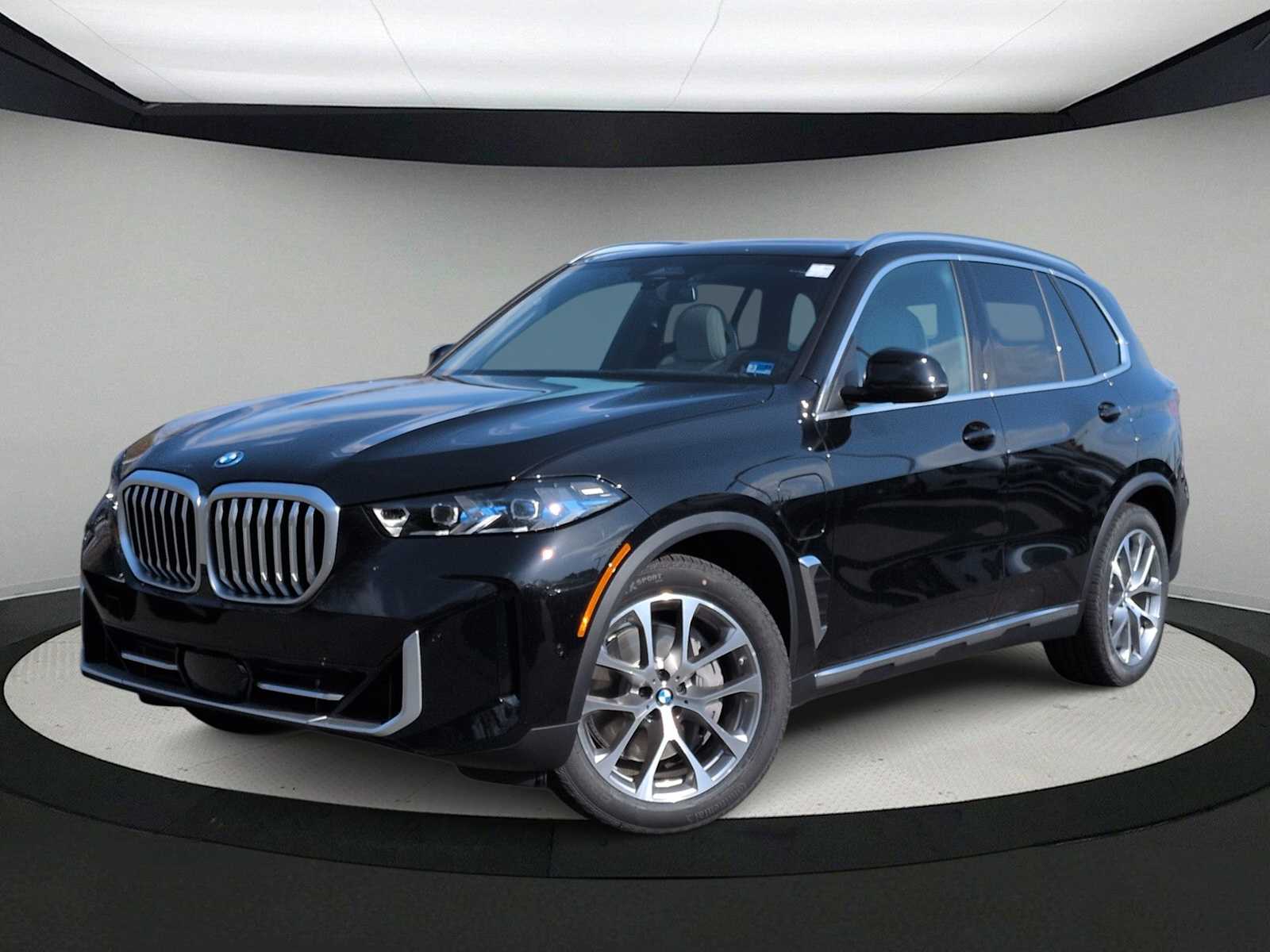 Thumbnail: 2026 BMW X5 - 1
