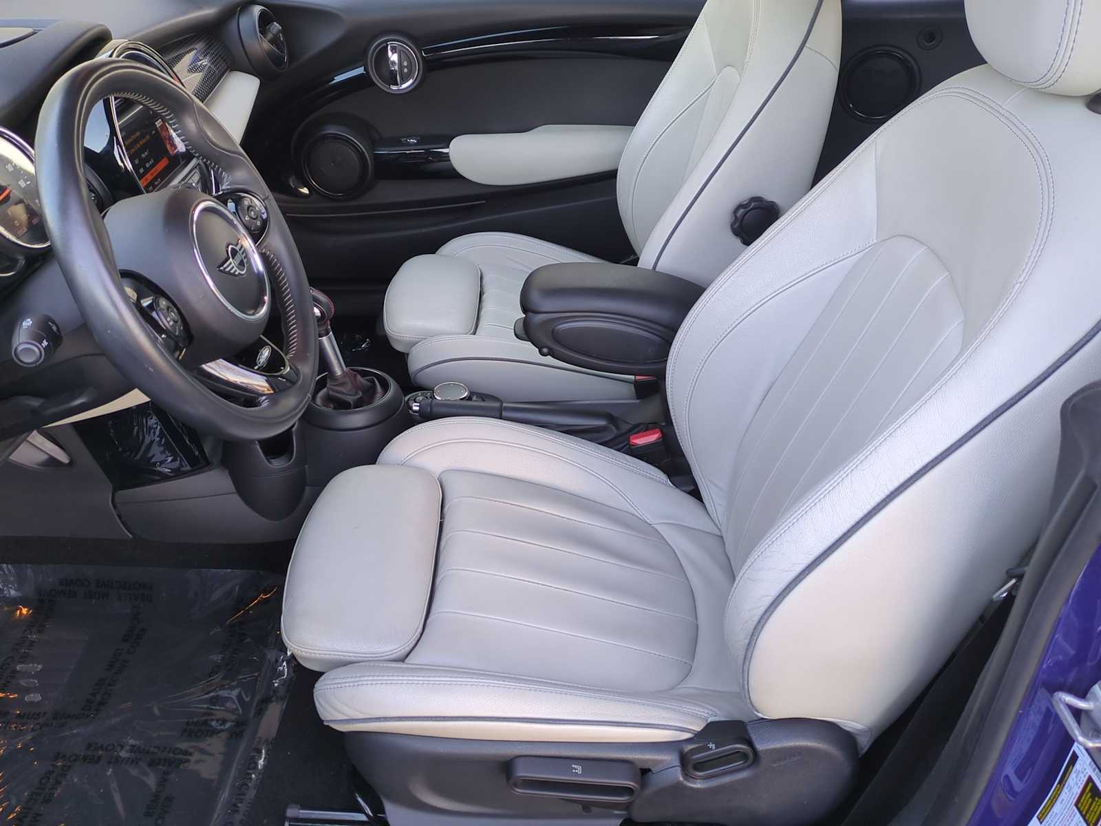 Thumbnail: 2019 MINI Cooper Convertible - 18