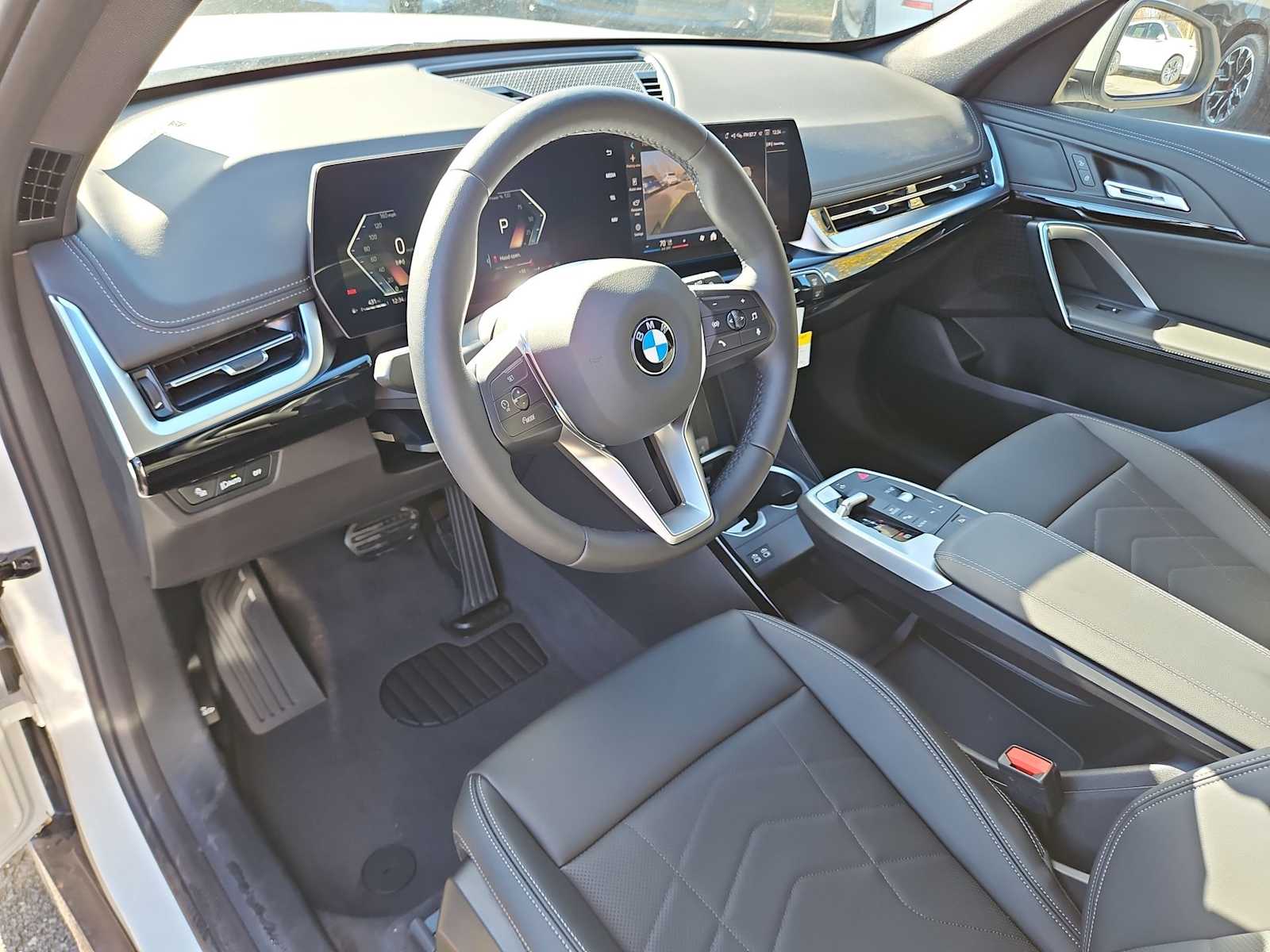 Thumbnail: 2026 BMW X1 - 10