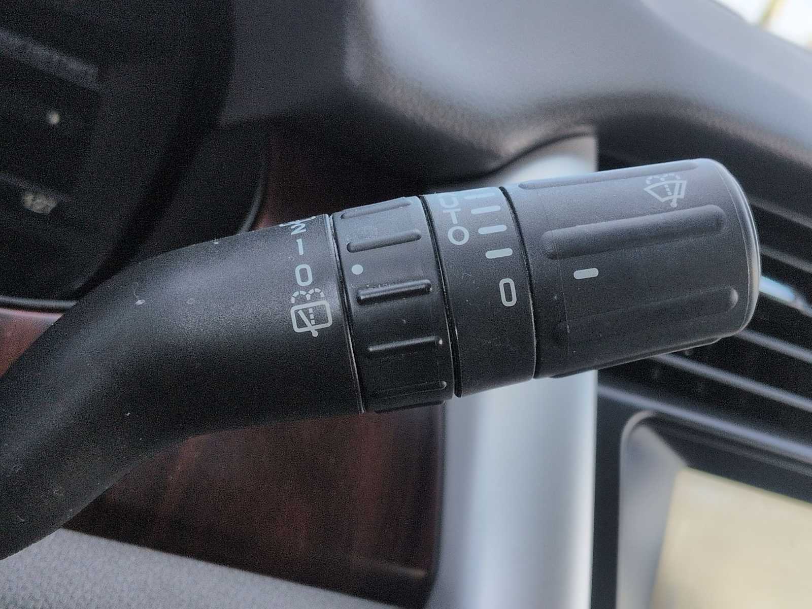 Thumbnail: 2013 Ford Edge - 26