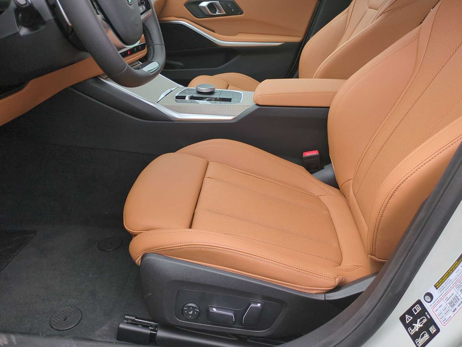 Thumbnail: 2025 BMW 3 Series - 16