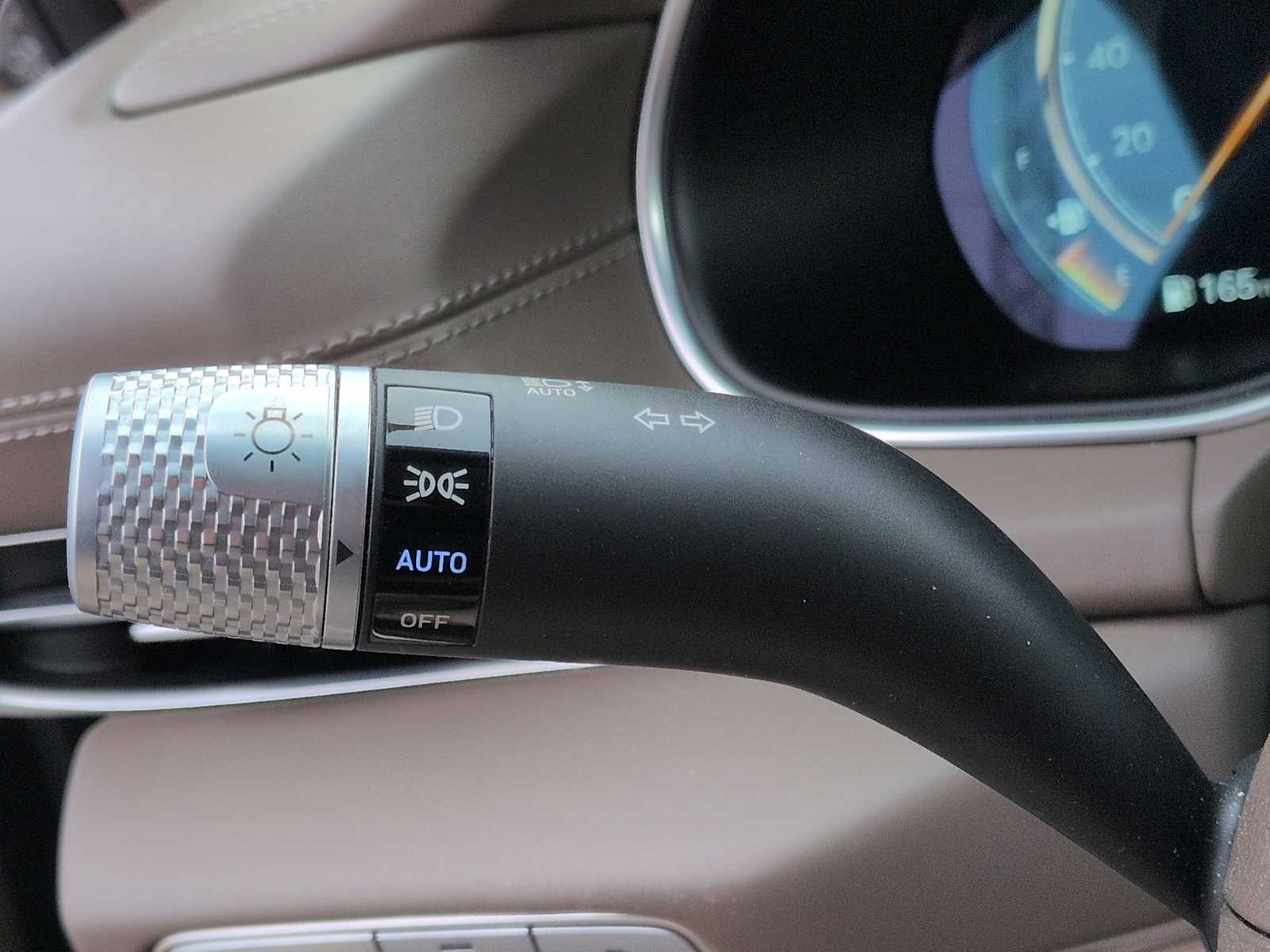 Thumbnail: 2023 Genesis GV80 - 28