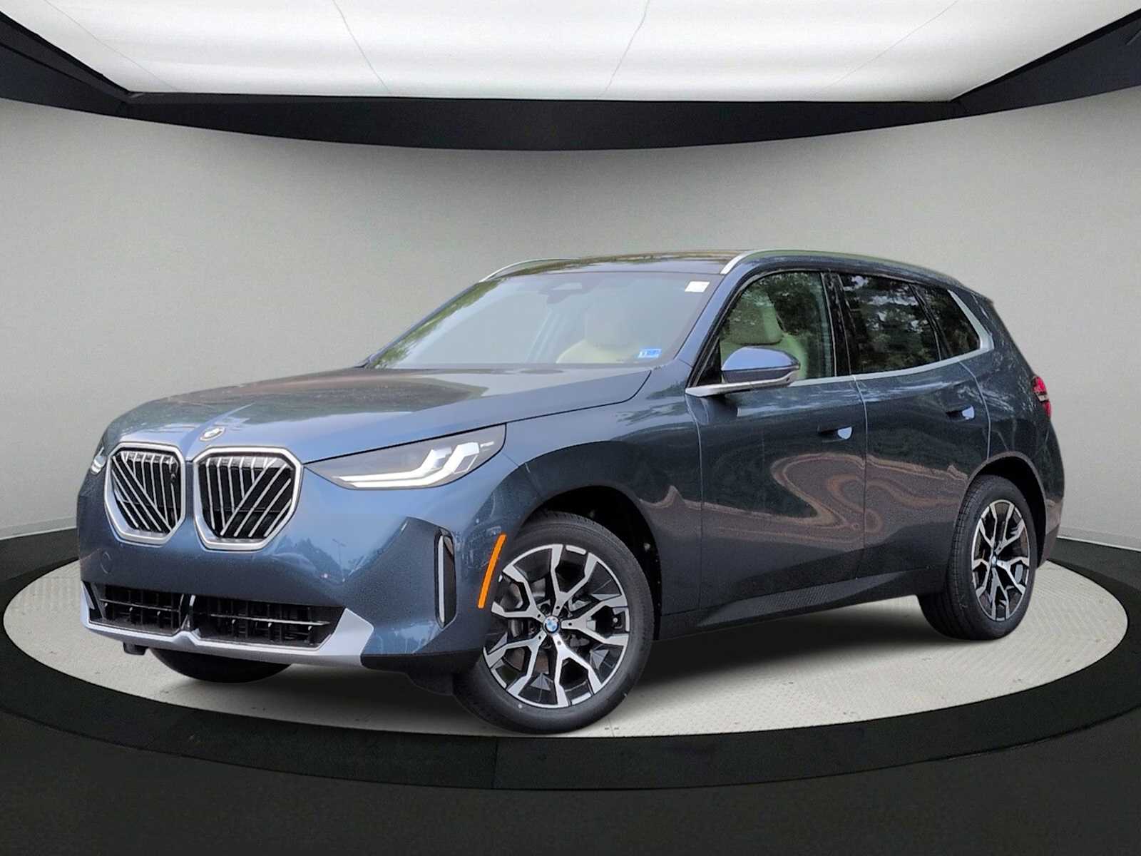 Thumbnail: 2026 BMW X3 - 1