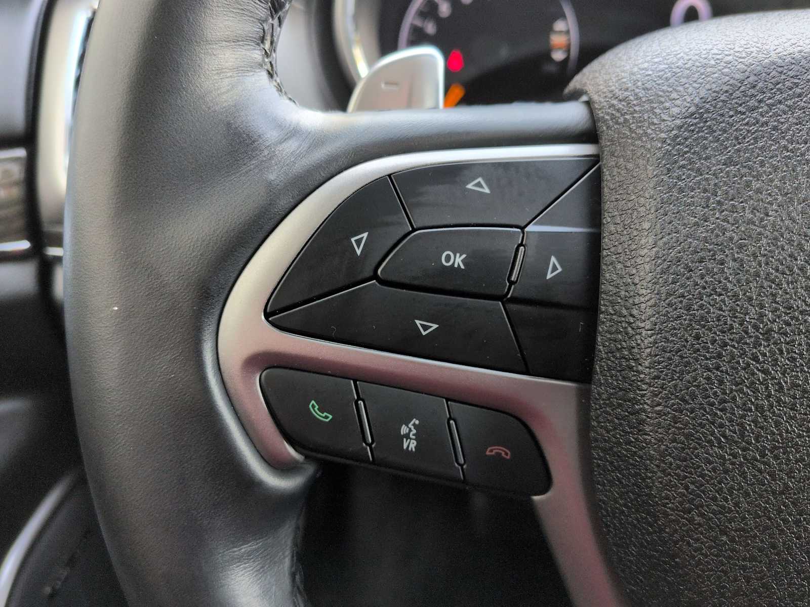 Thumbnail: 2018 Jeep Grand Cherokee - 26