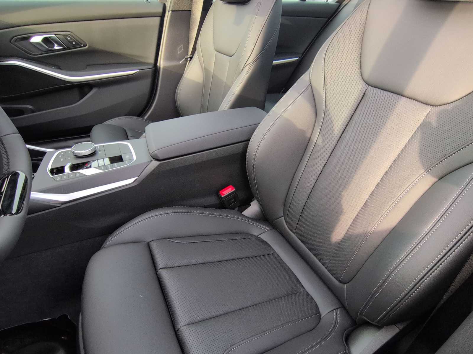 Thumbnail: 2026 BMW 3 Series - 17