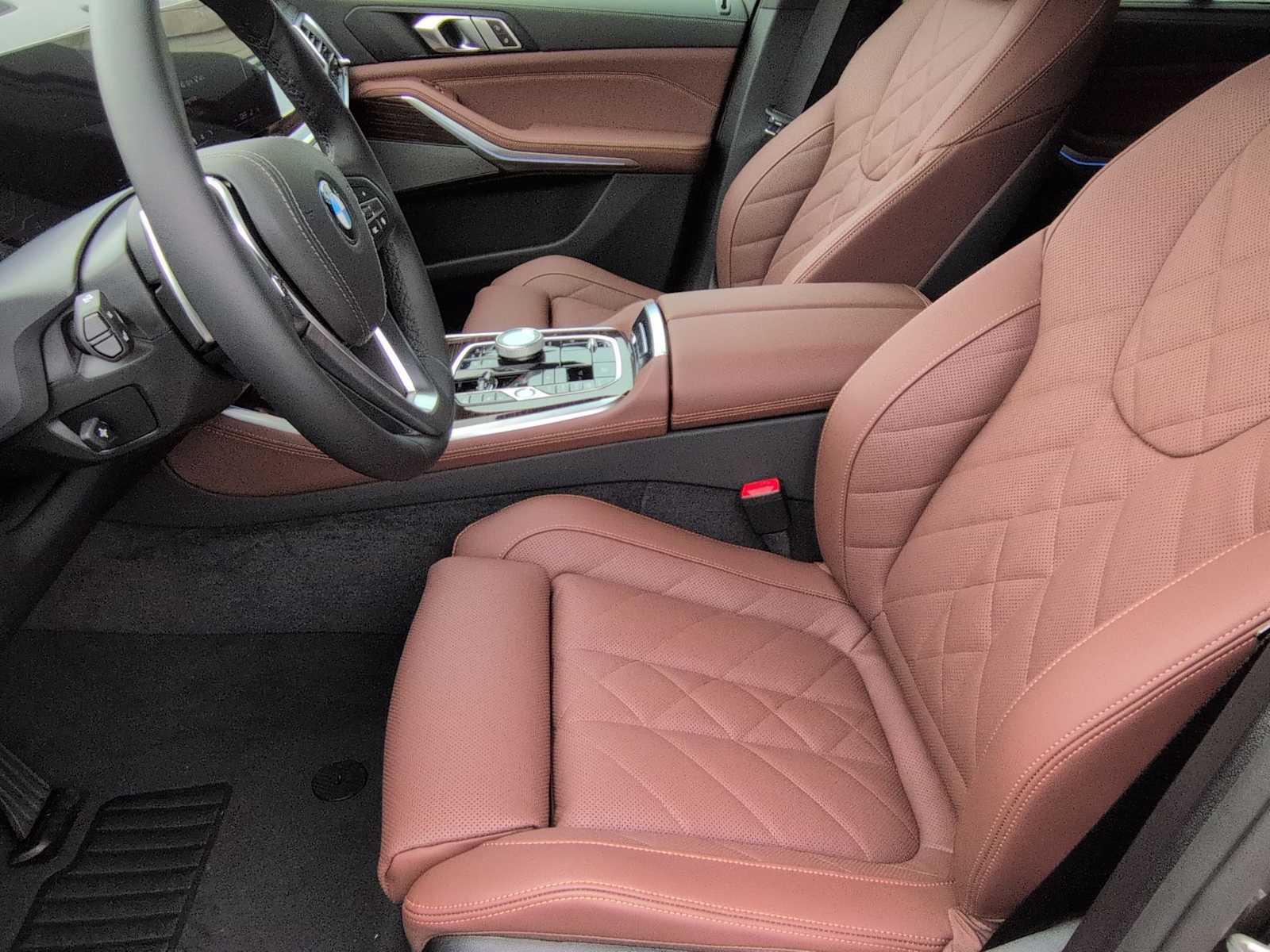 Thumbnail: 2026 BMW X5 - 10