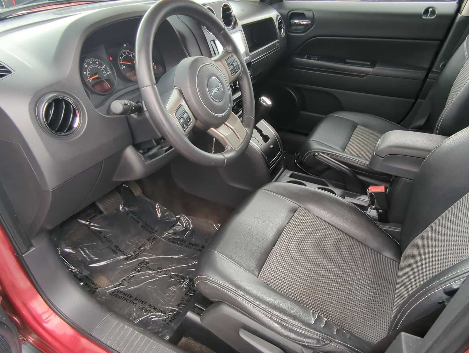 Thumbnail: 2014 Jeep Patriot - 10
