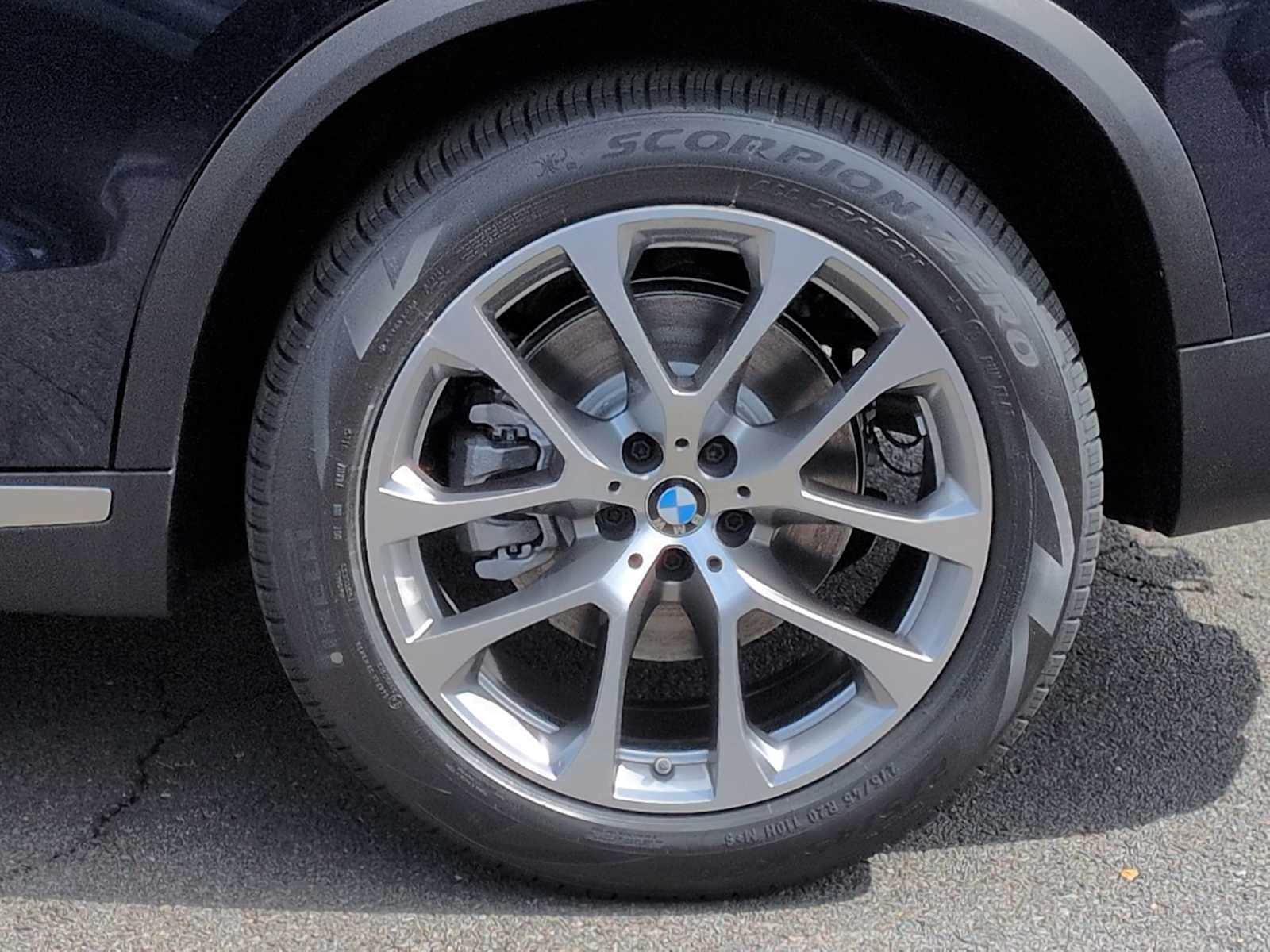 Thumbnail: 2026 BMW X5 - 14