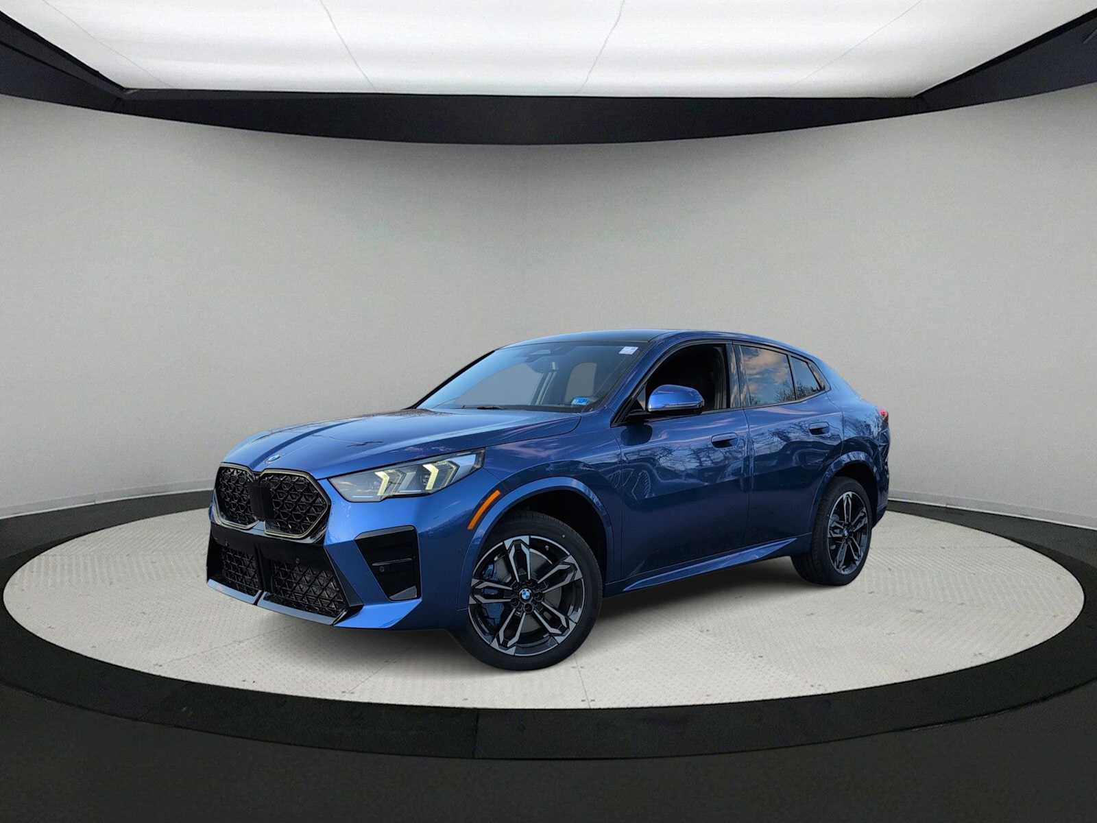 Thumbnail: 2026 BMW X2 - 1