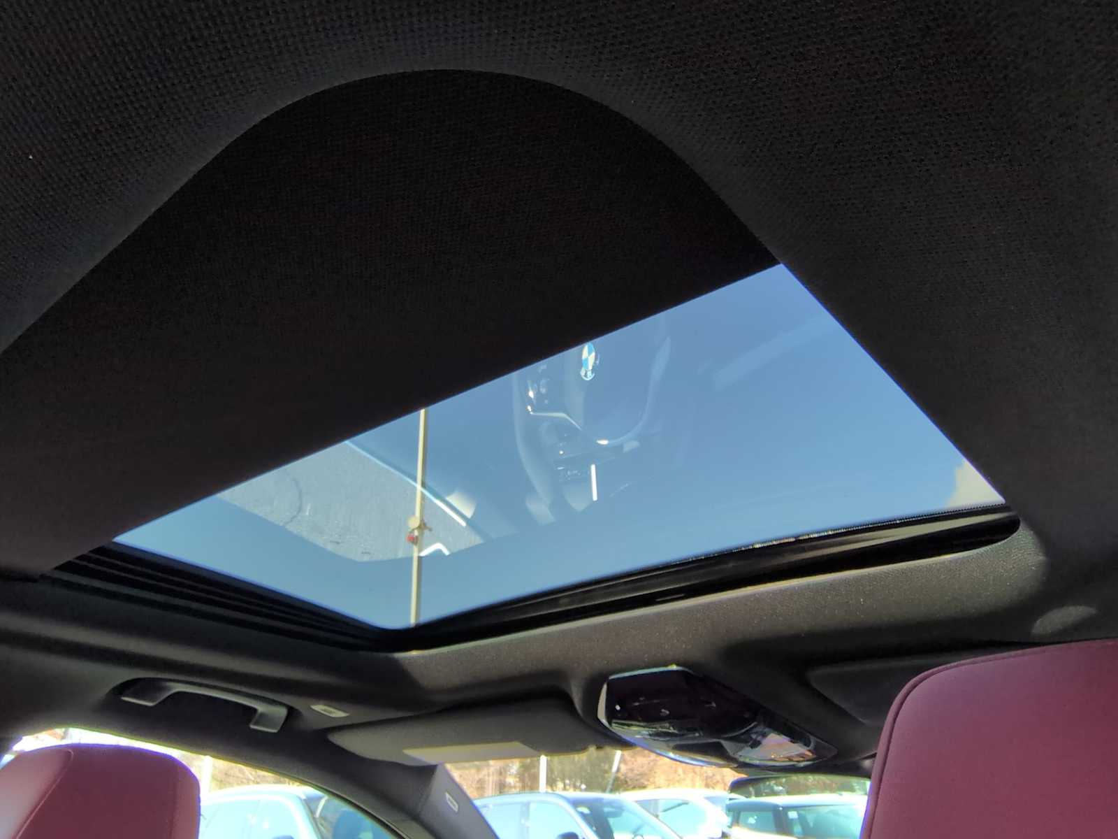 Thumbnail: 2026 BMW 5 Series - 23