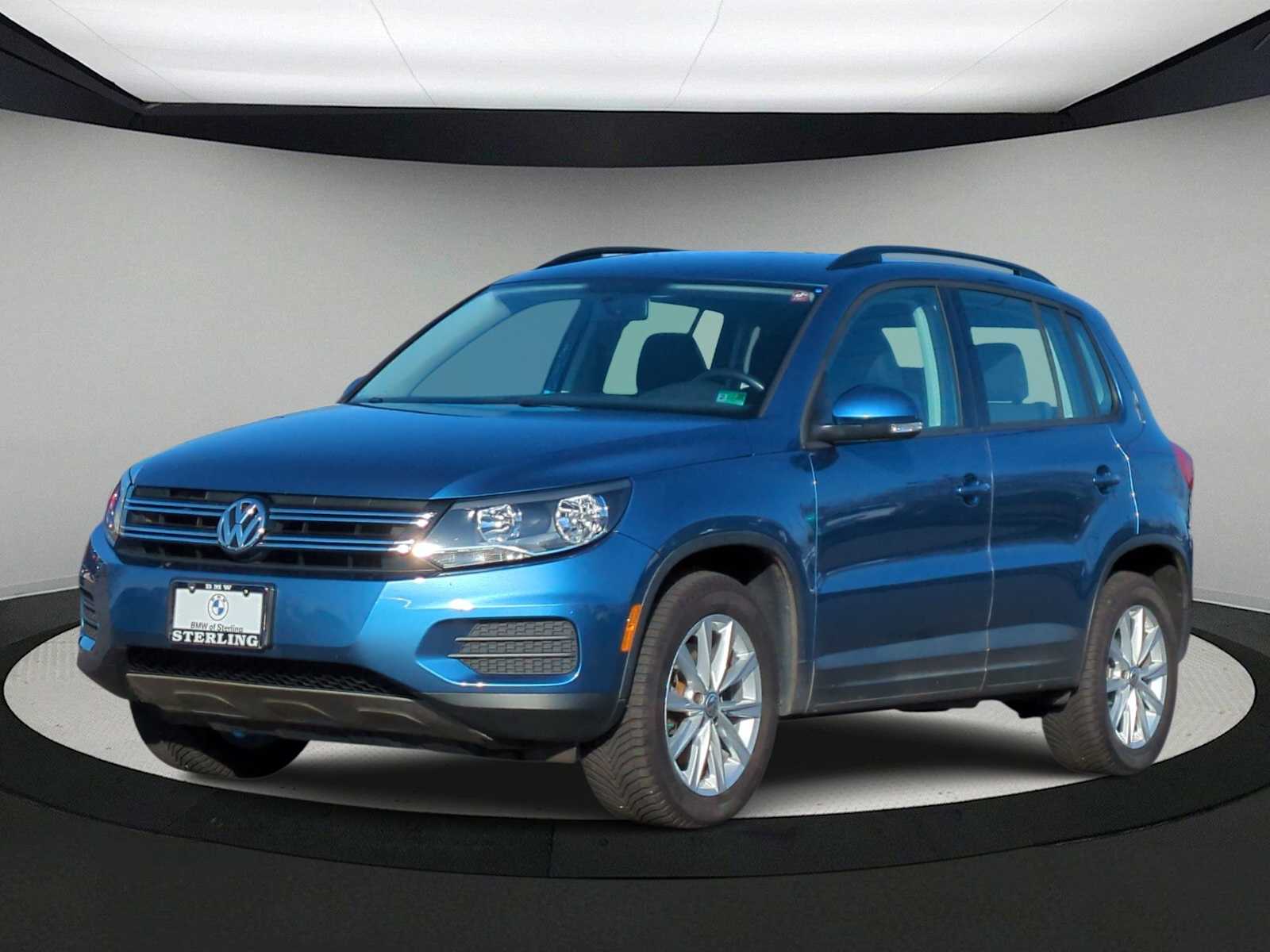 Thumbnail: 2017 Volkswagen Tiguan - 4