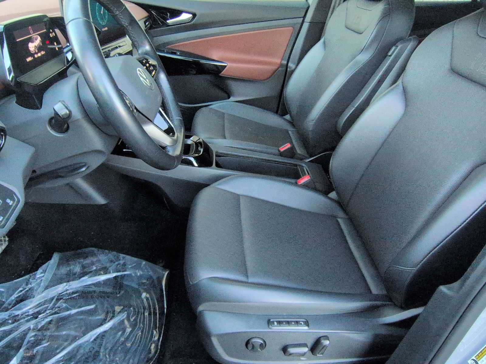 Thumbnail: 2021 Volkswagen ID.4 - 17