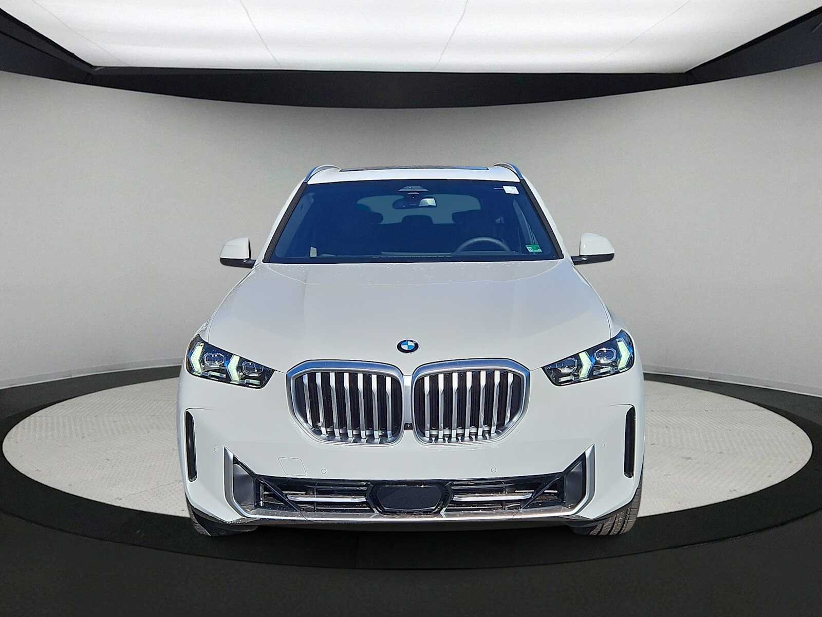 Thumbnail: 2026 BMW X5 - 3