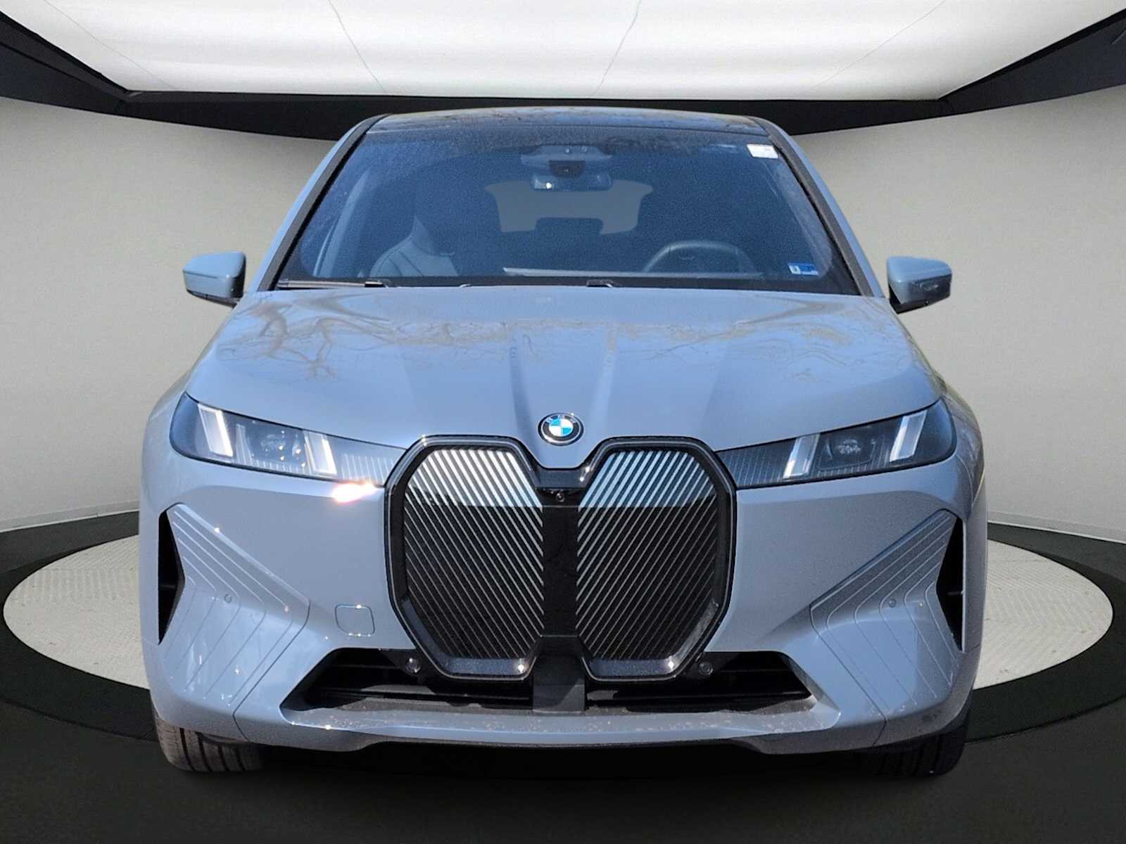 Thumbnail: 2026 BMW iX - 3