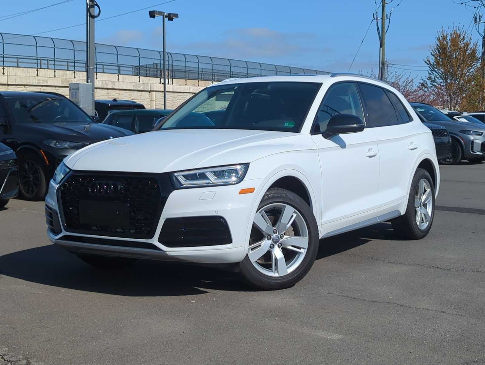2018 Audi Q5 e Premium -
                  Sterling, VA