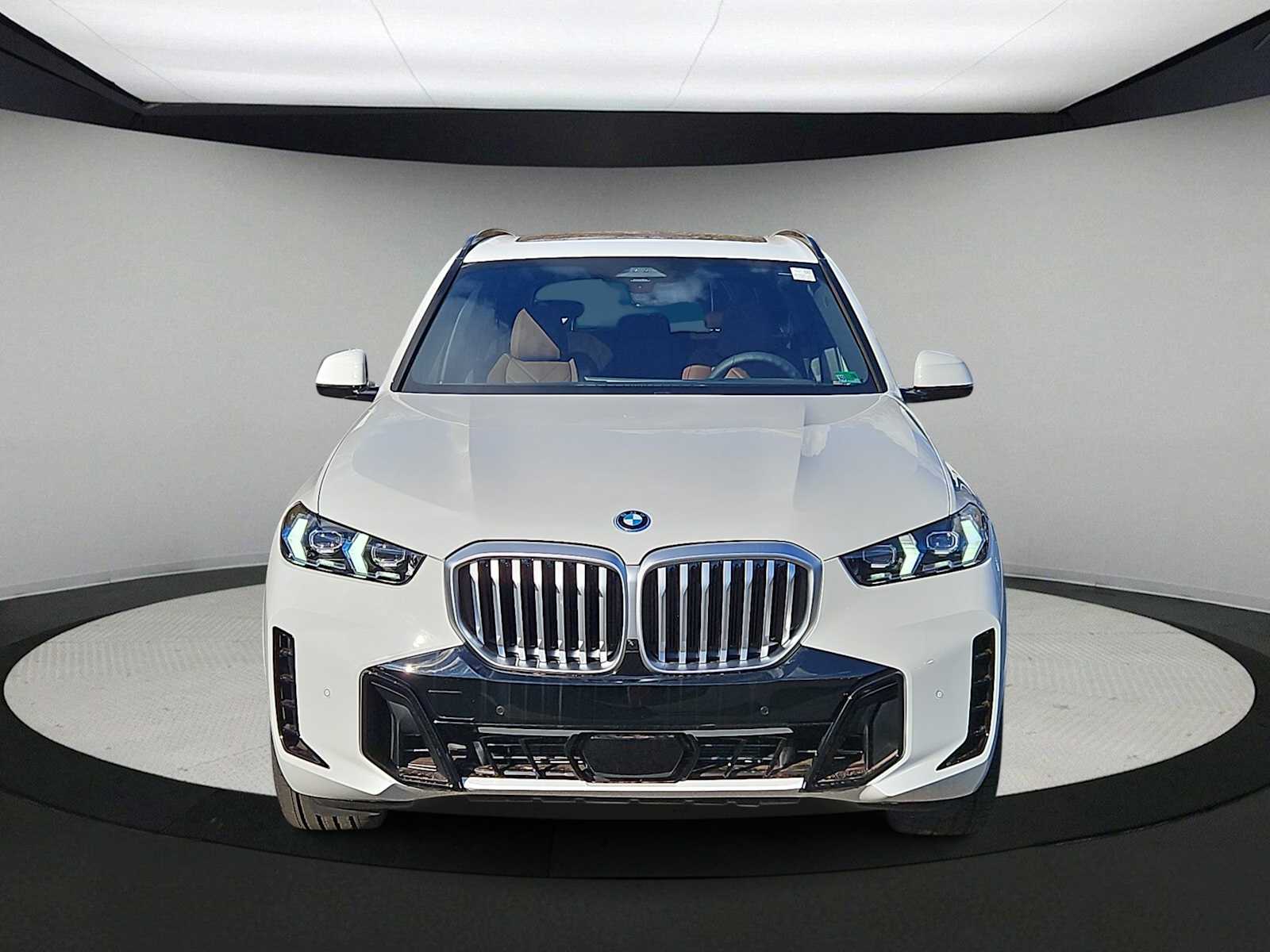 Thumbnail: 2026 BMW X5 - 3