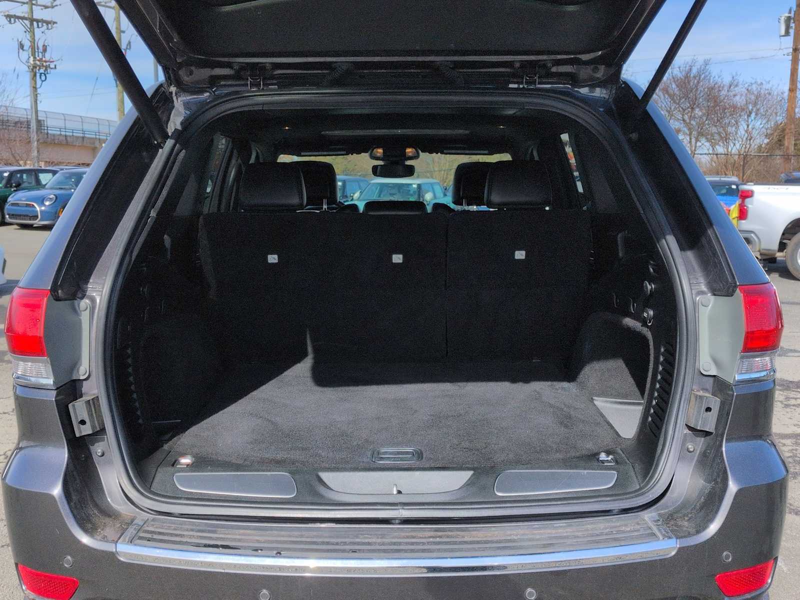 Thumbnail: 2018 Jeep Grand Cherokee - 36