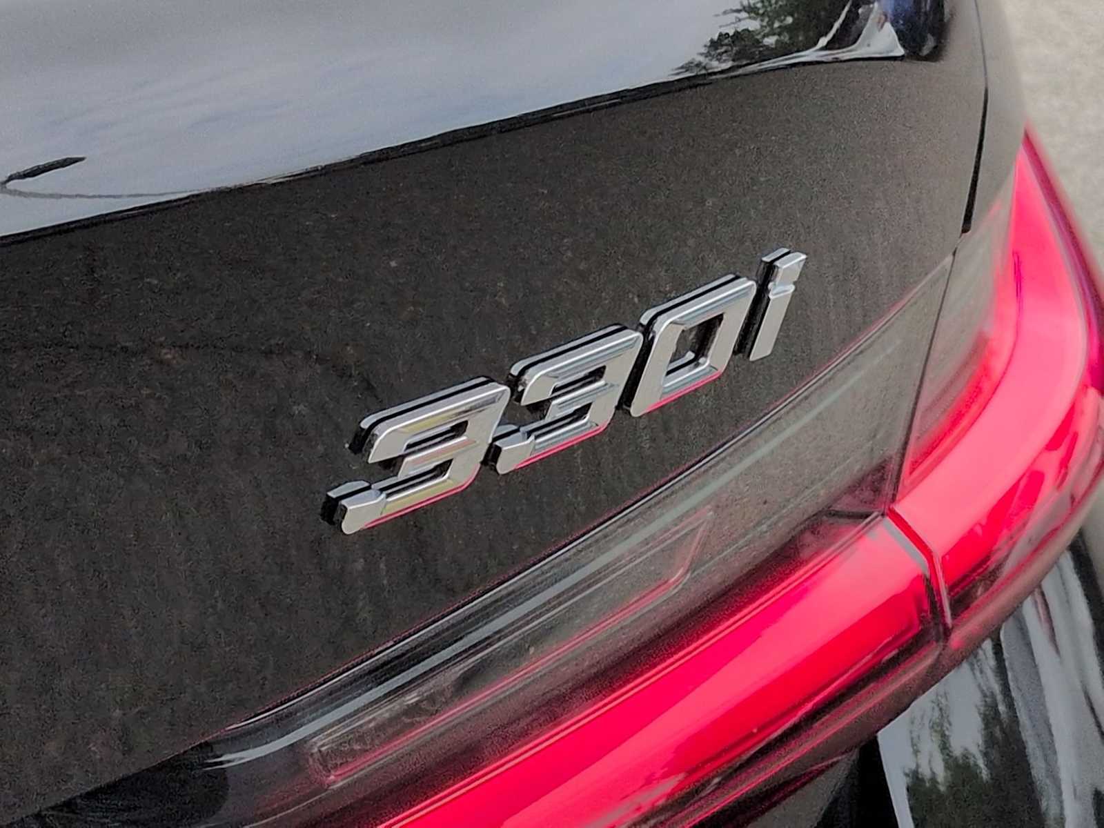 Thumbnail: 2026 BMW 3 Series - 13
