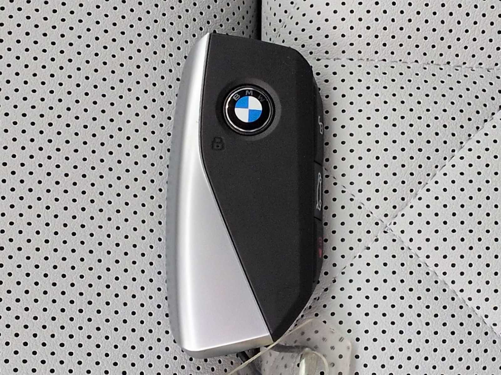 Thumbnail: 2026 BMW X5 - 38