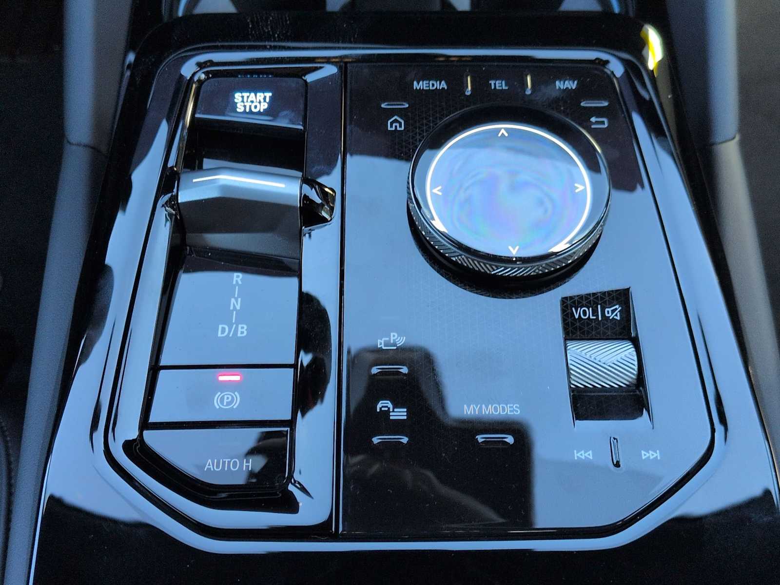 Thumbnail: 2025 BMW i5 - 35