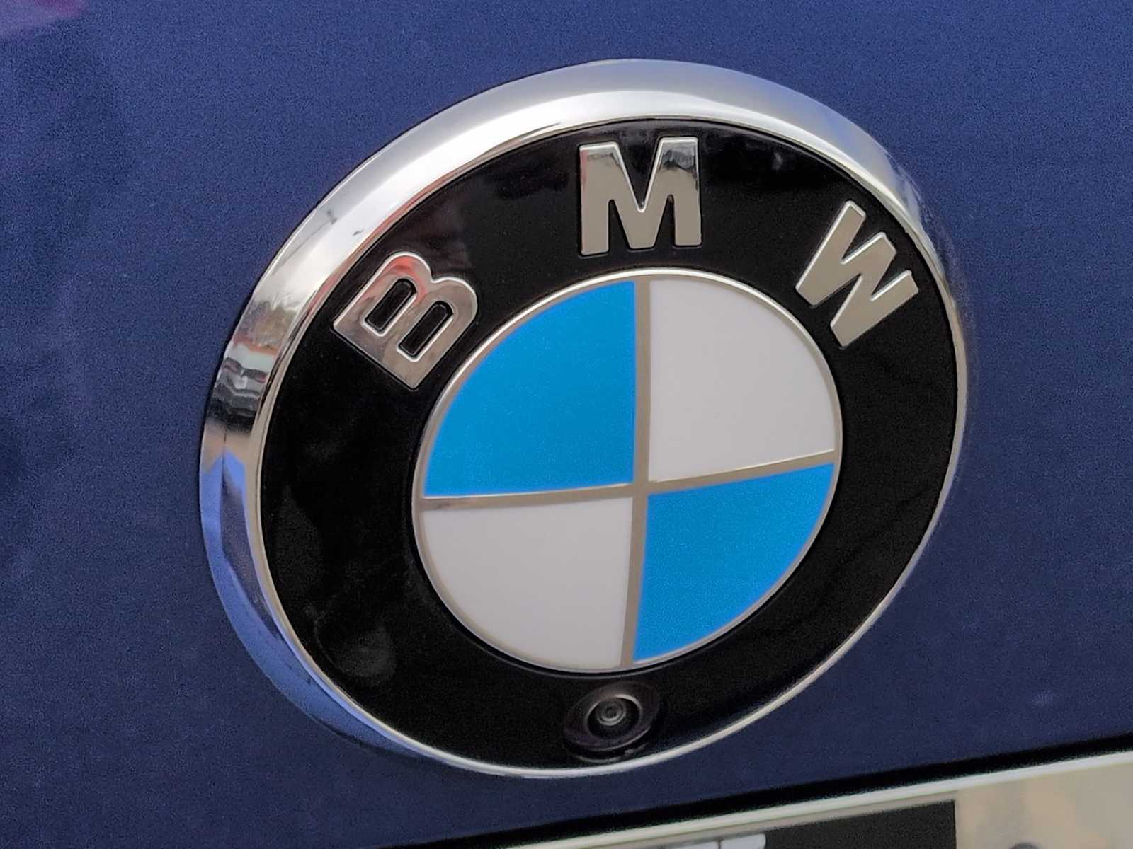 Thumbnail: 2026 BMW i4 - 12