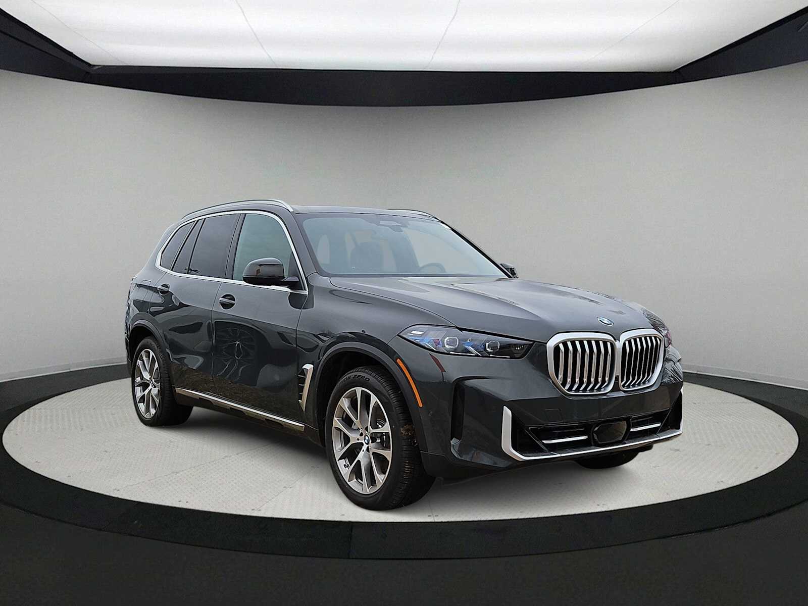 Thumbnail: 2026 BMW X5 - 2