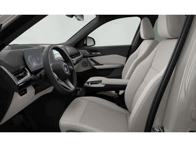 Thumbnail: 2027 BMW X1 - 6
