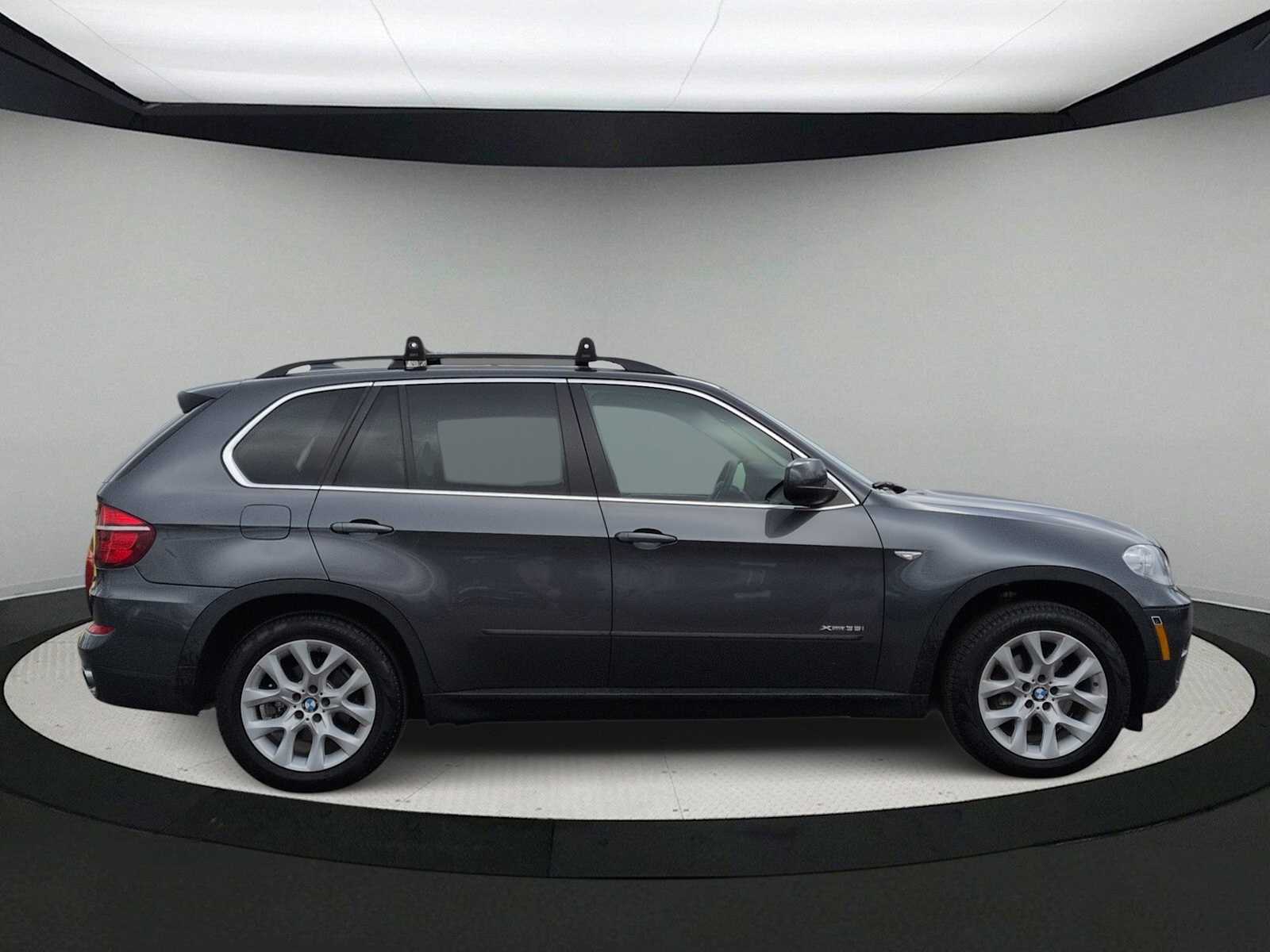 Thumbnail: 2013 BMW X5 - 9