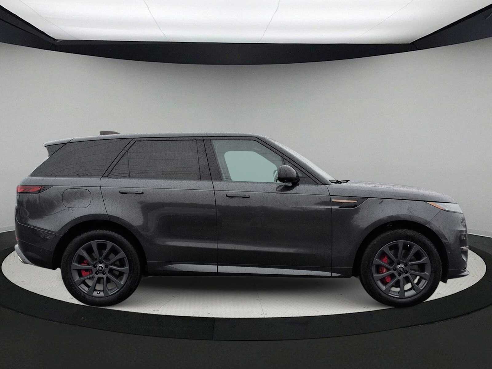 Thumbnail: 2023 Land Rover Range Rover Sport - 9