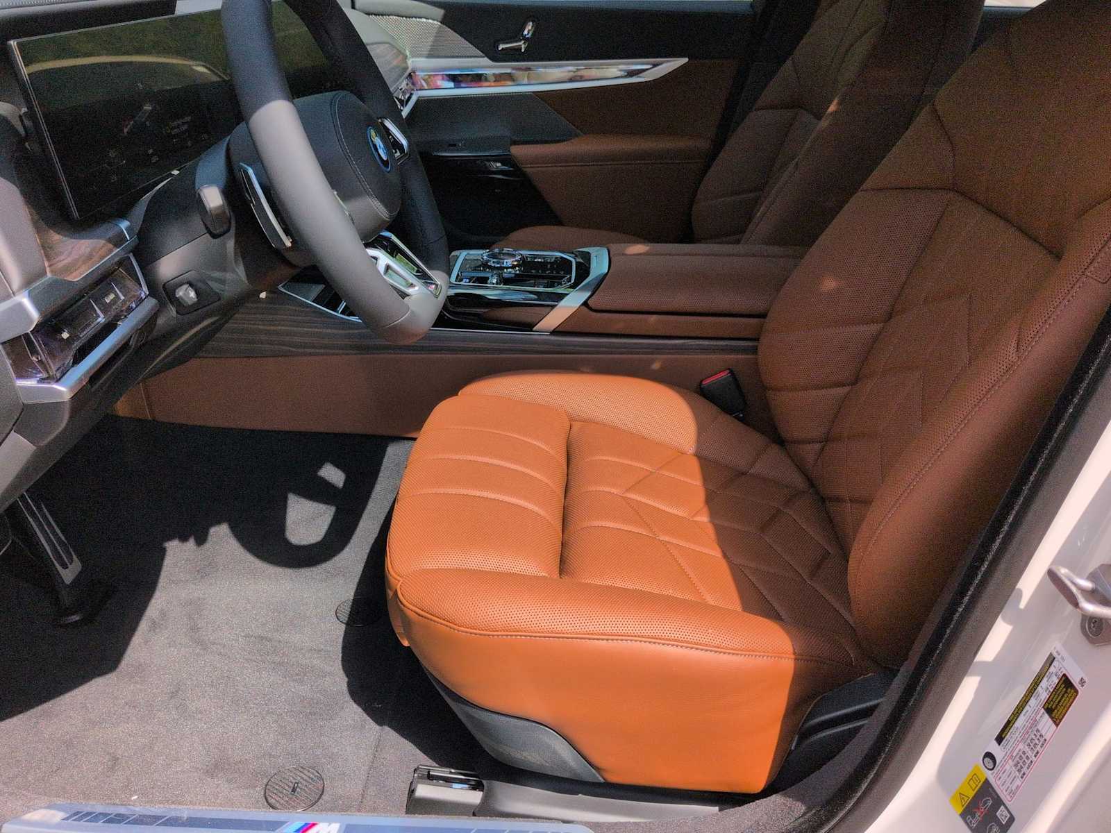 Thumbnail: 2026 BMW i7 - 17