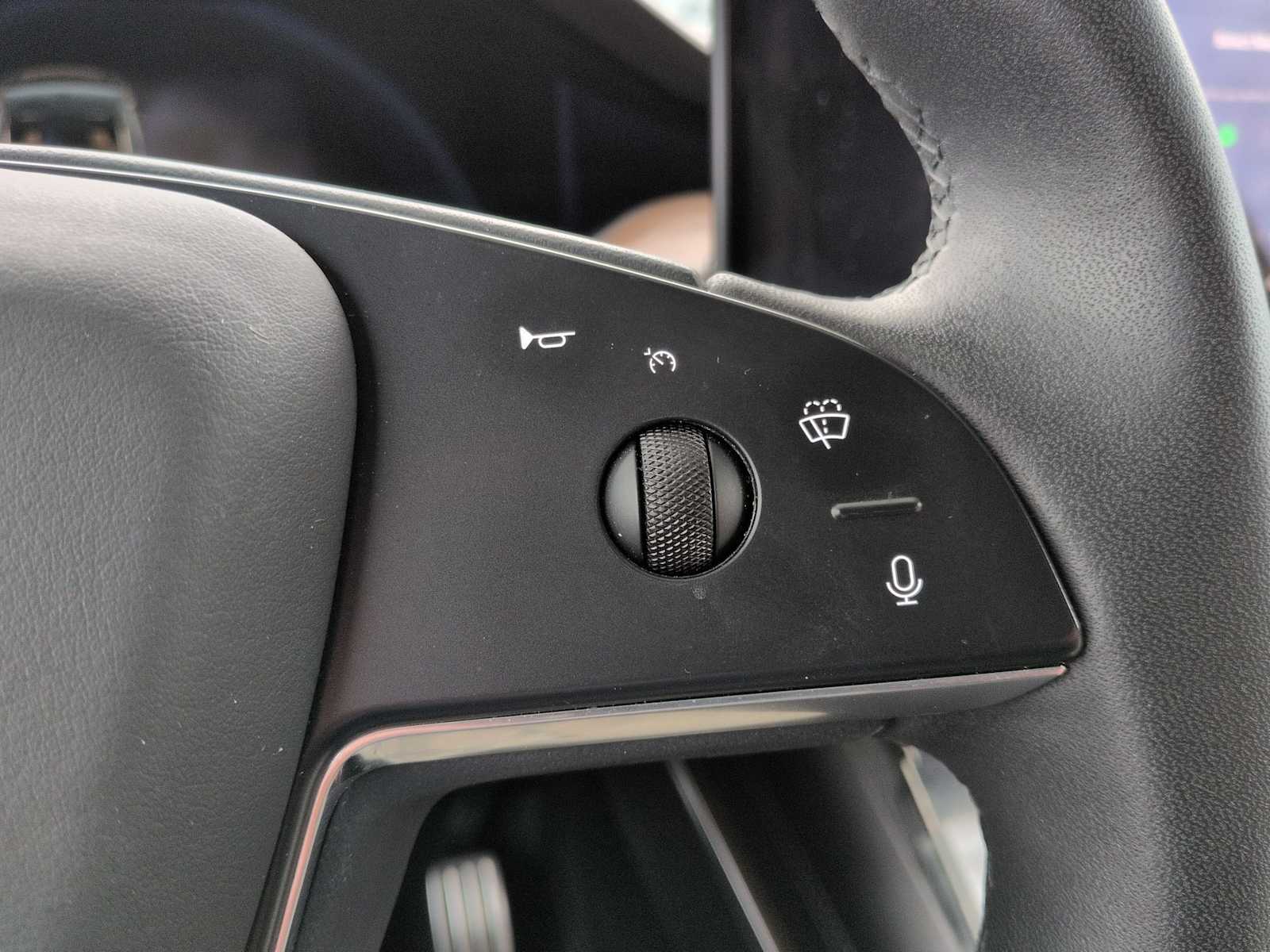 Thumbnail: 2023 Tesla Model X - 24