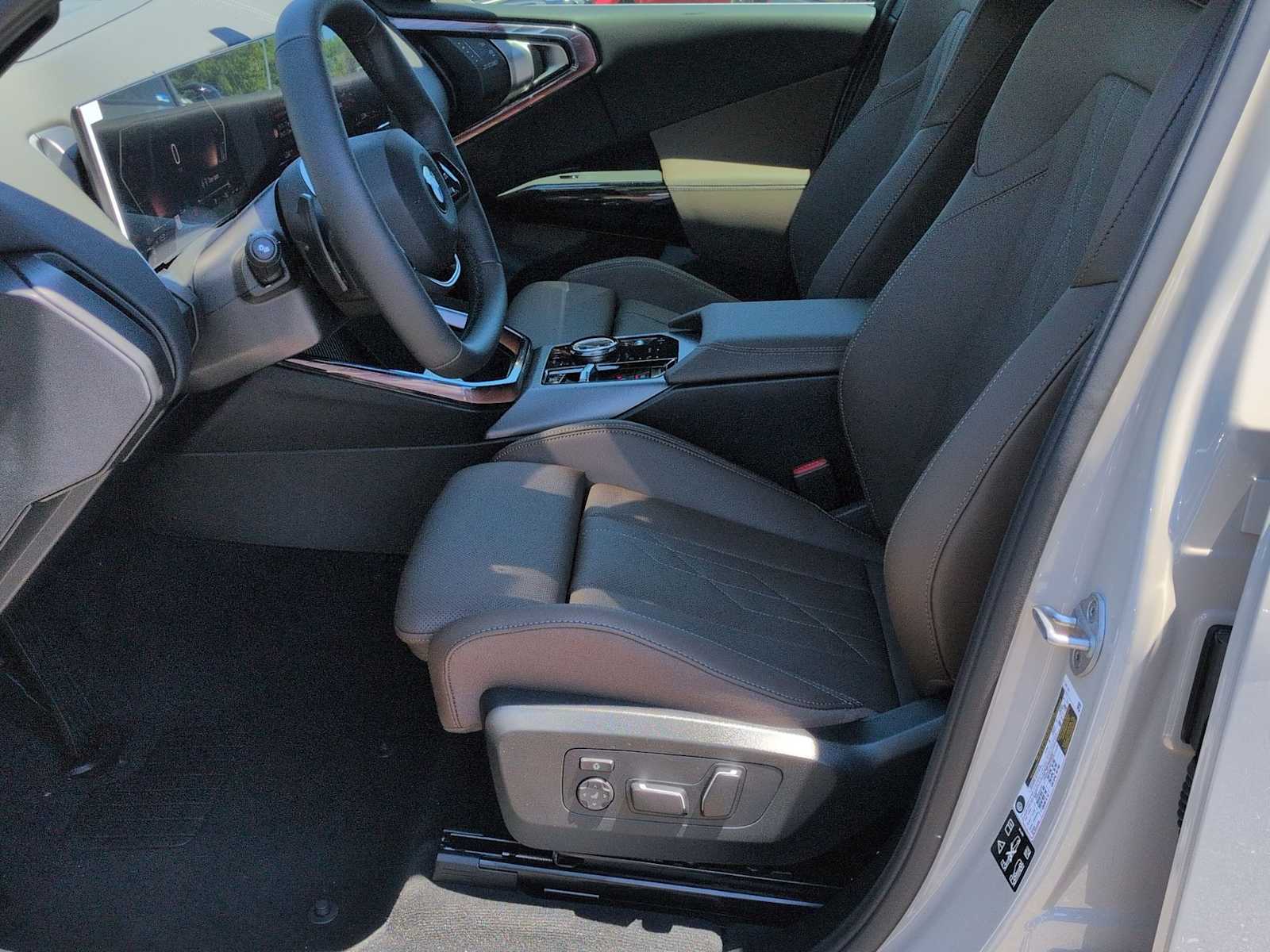 Thumbnail: 2026 BMW X3 - 17
