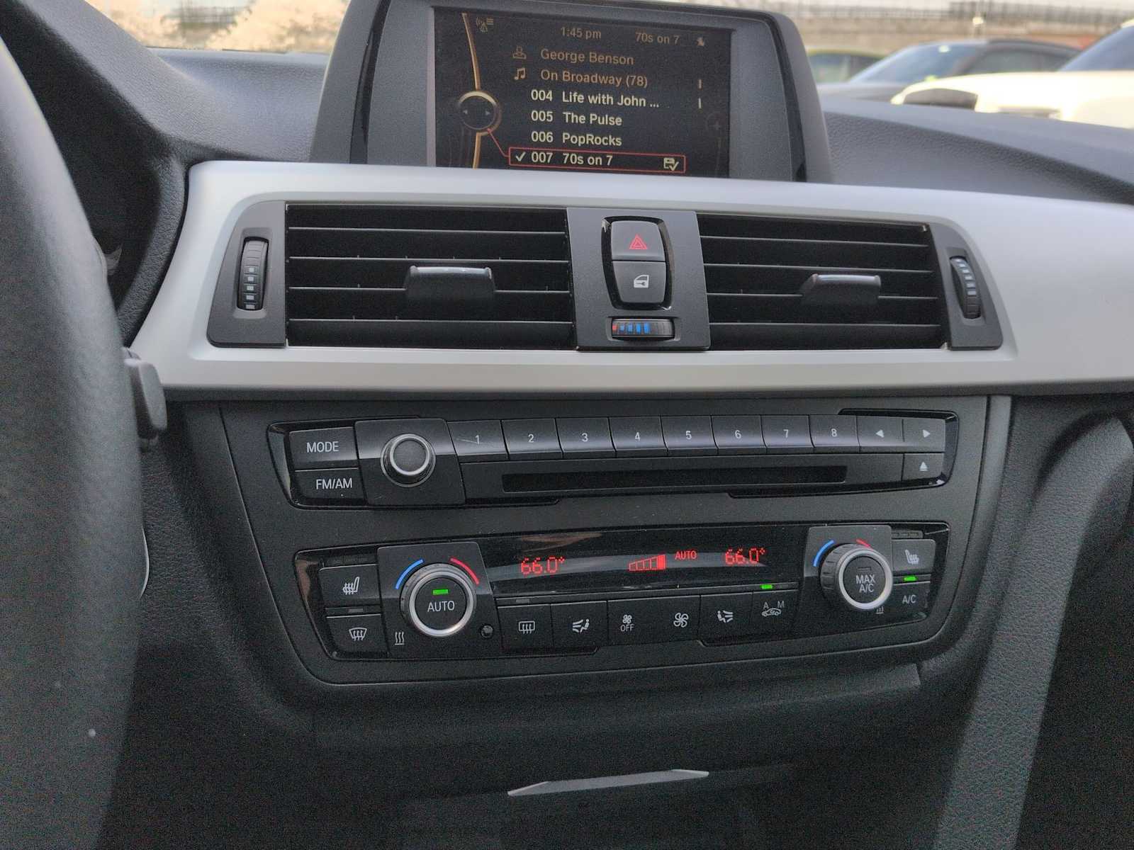 Thumbnail: 2013 BMW 3 Series - 30