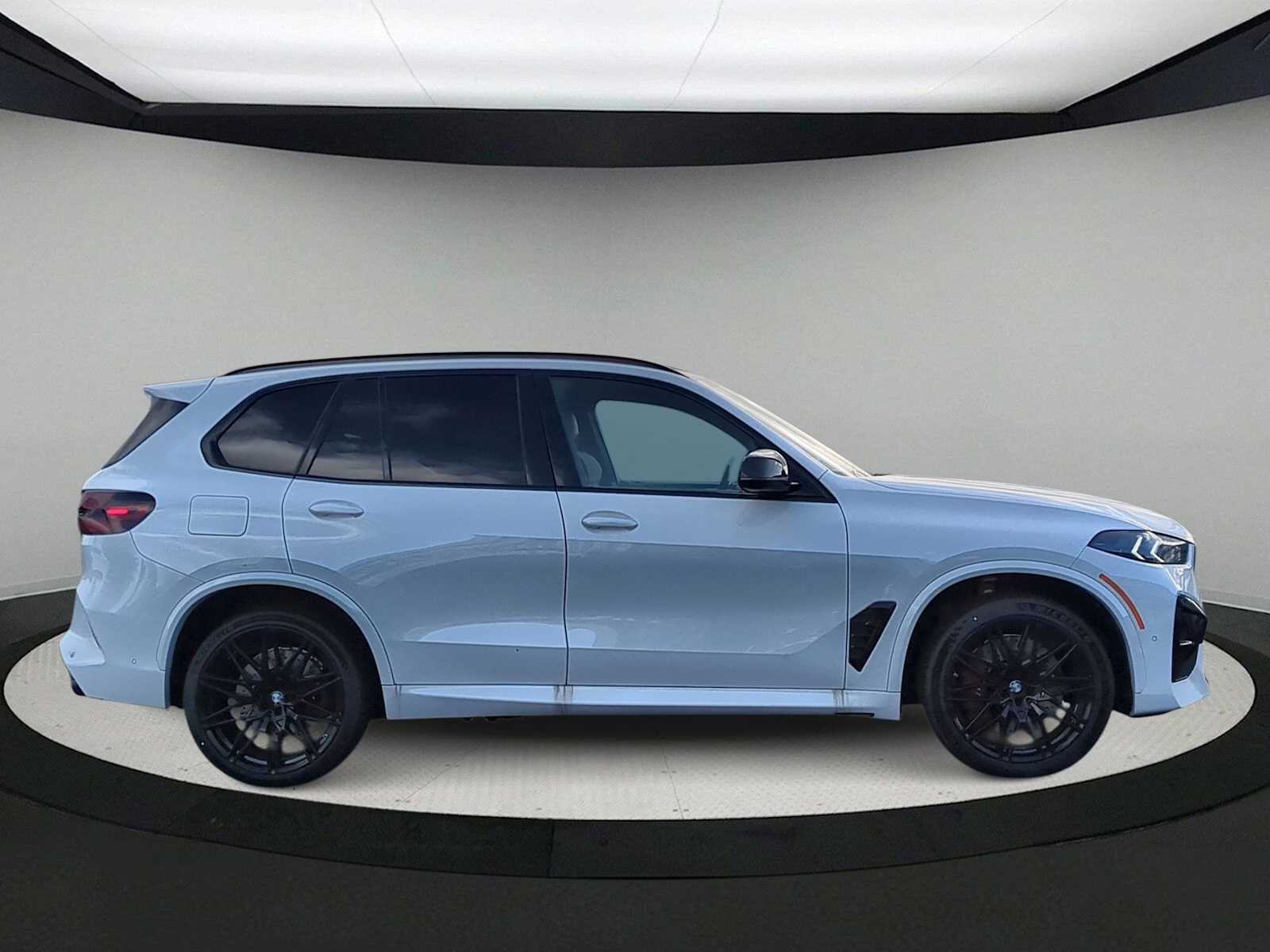 Thumbnail: 2026 BMW X5 - 9