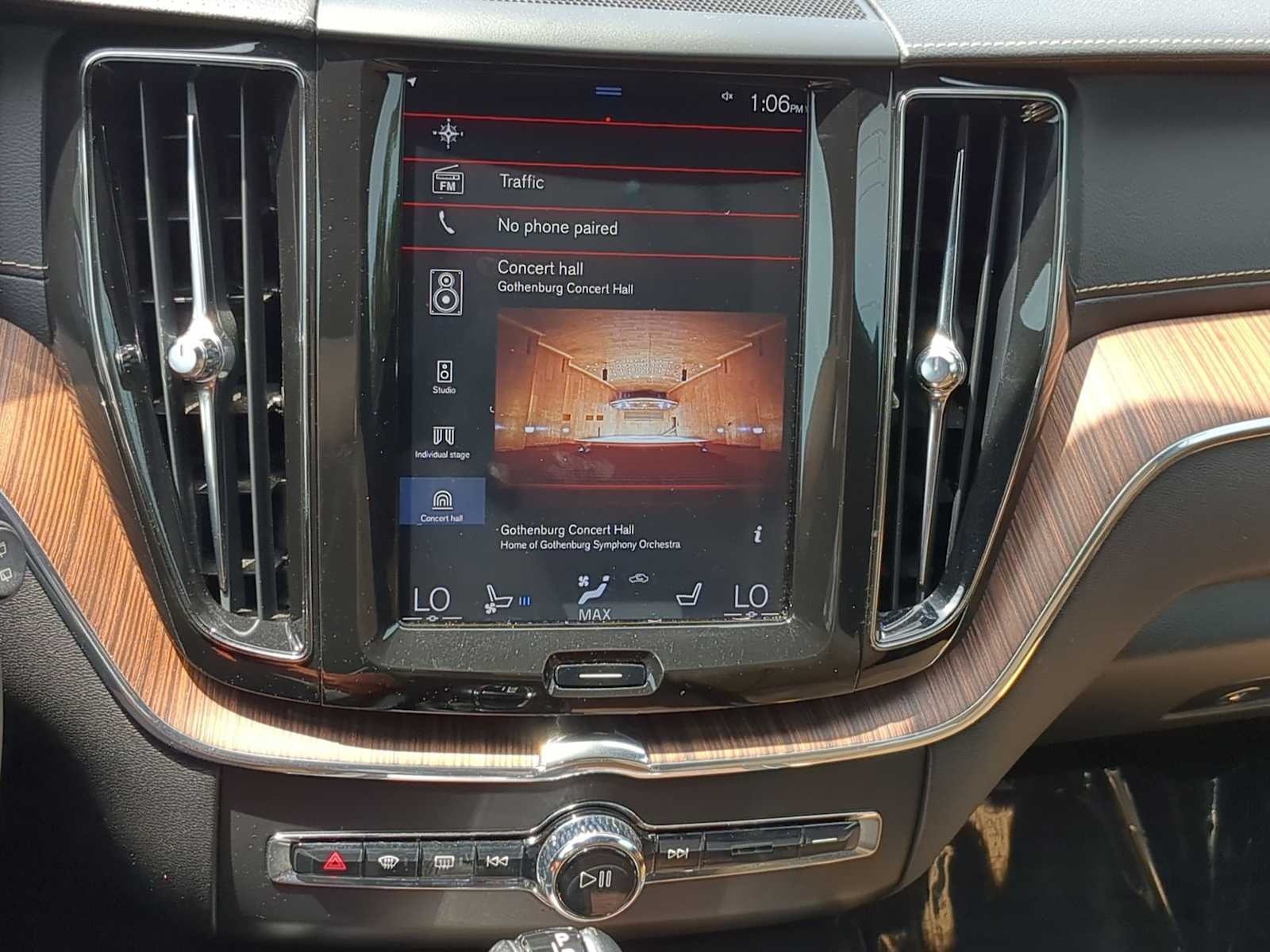 Thumbnail: 2019 Volvo XC60 - 29